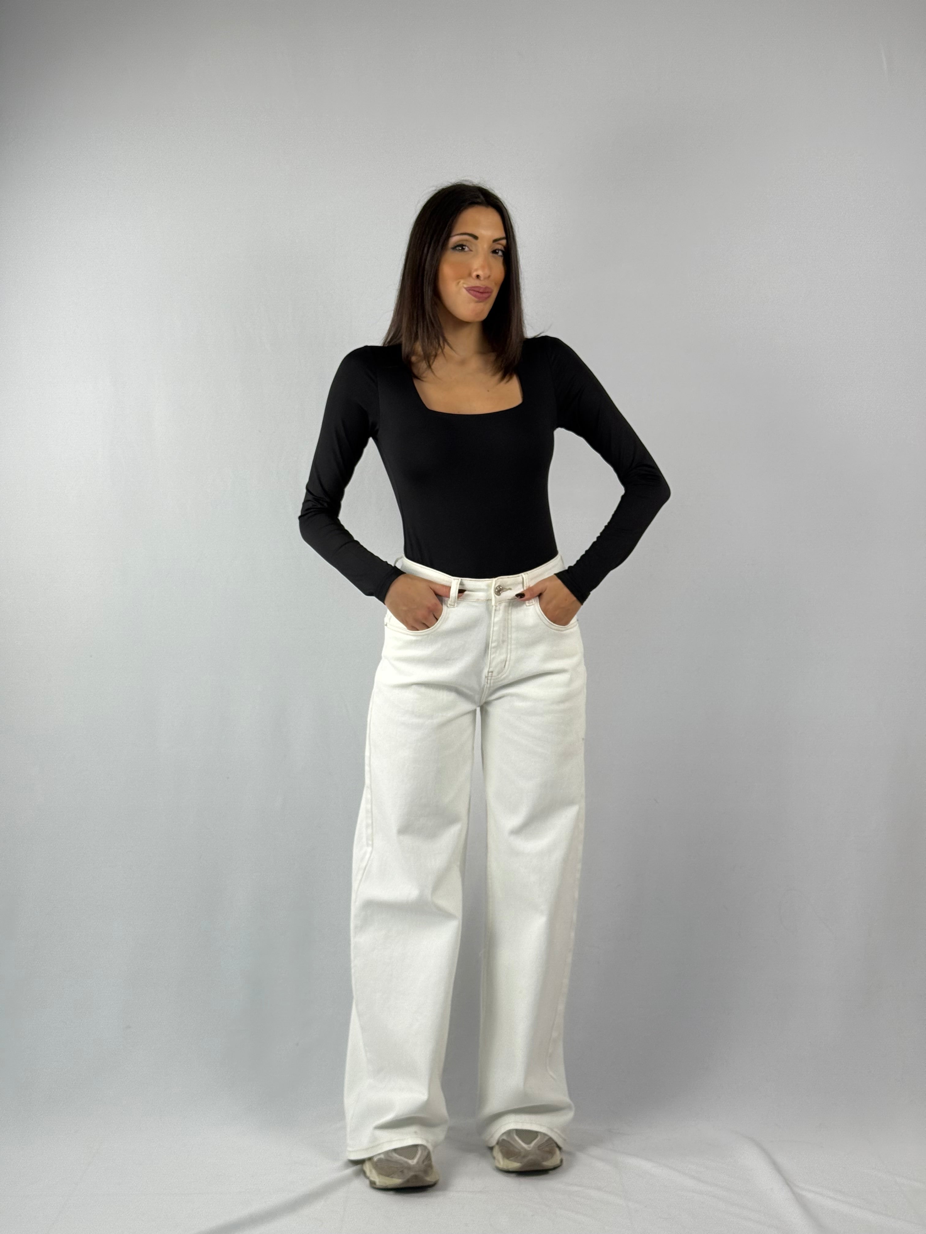 Body scollo quadrato nero