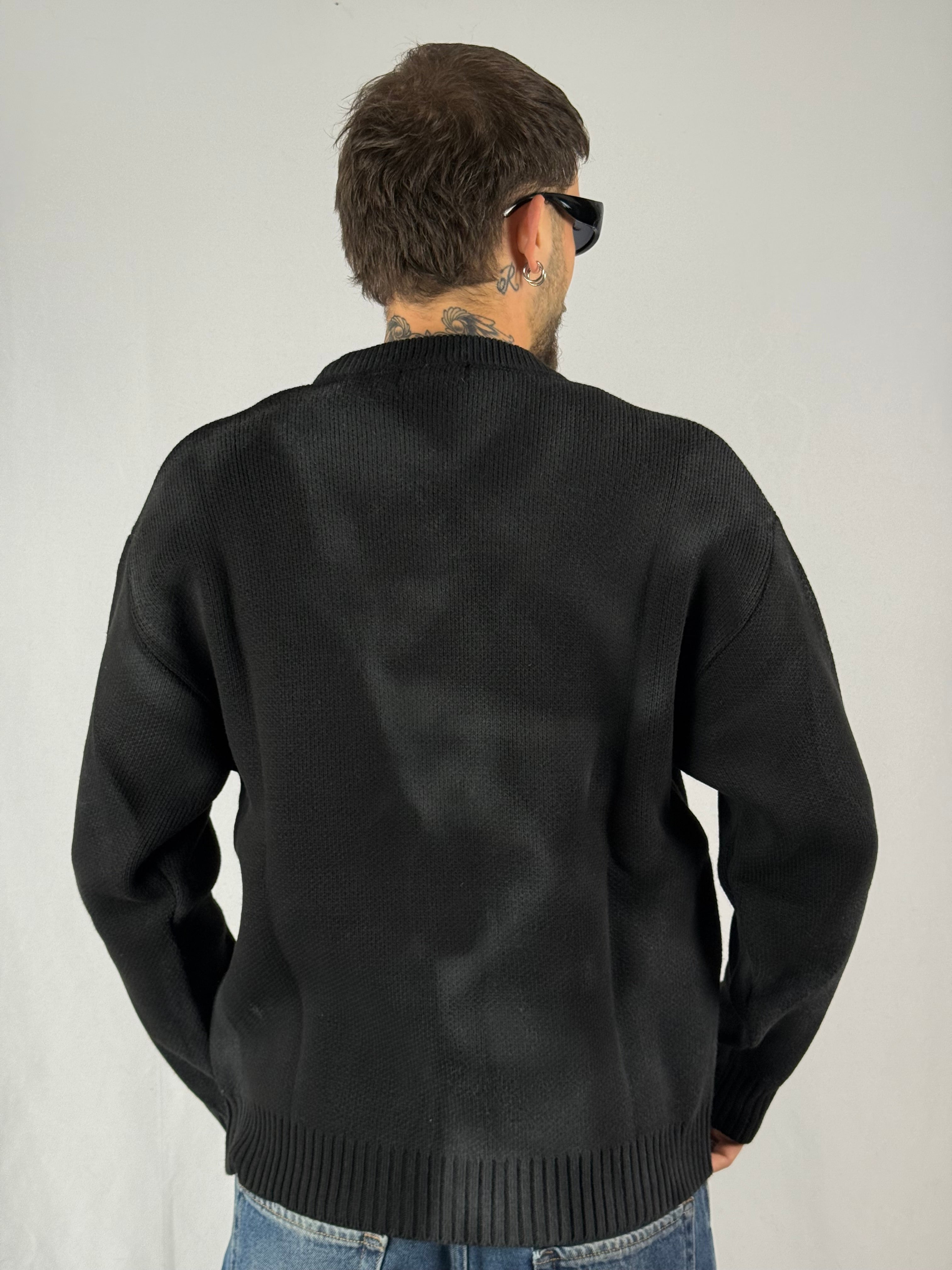 Maglione “stone washed” nero