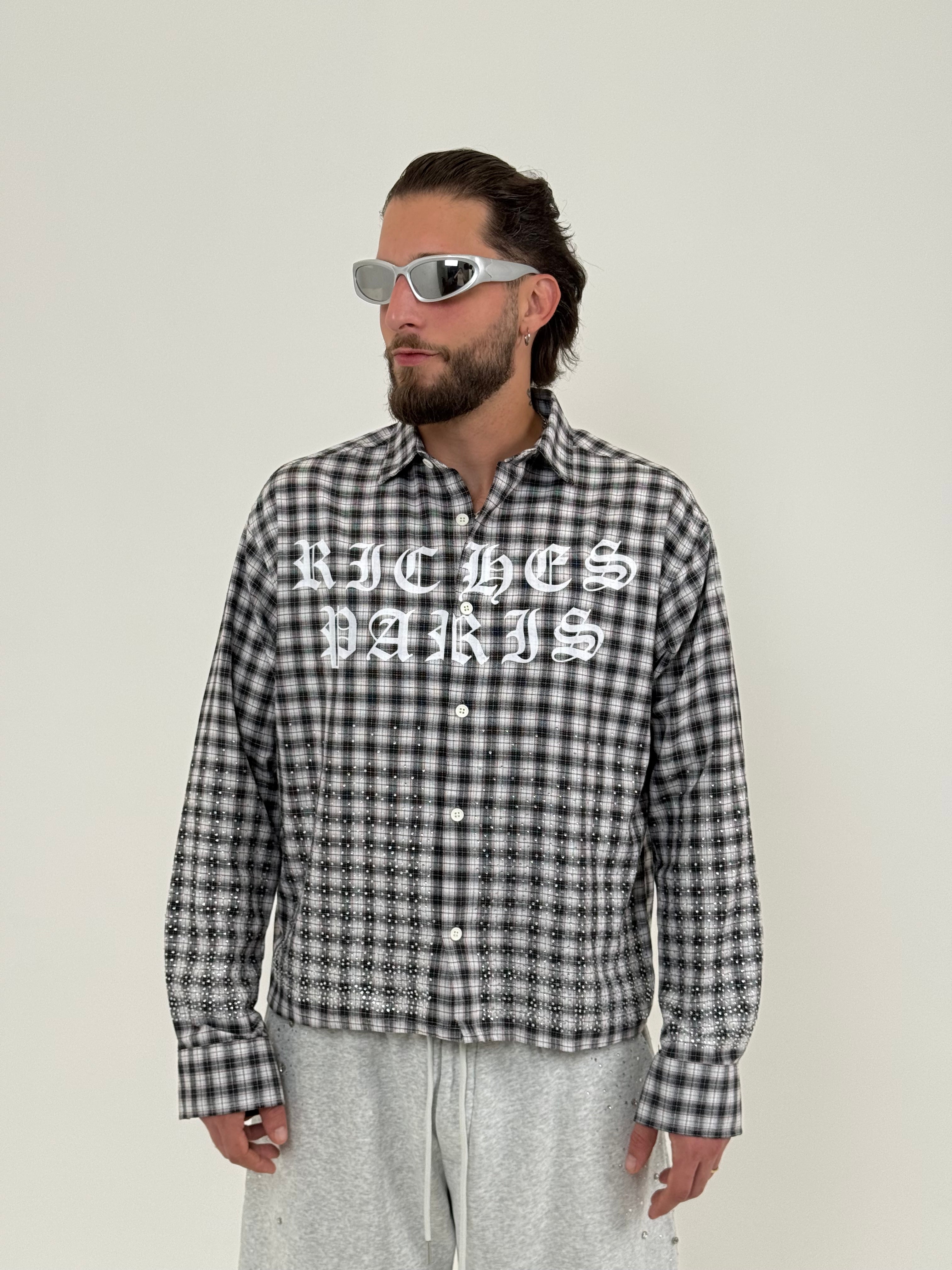 Camicia tagger