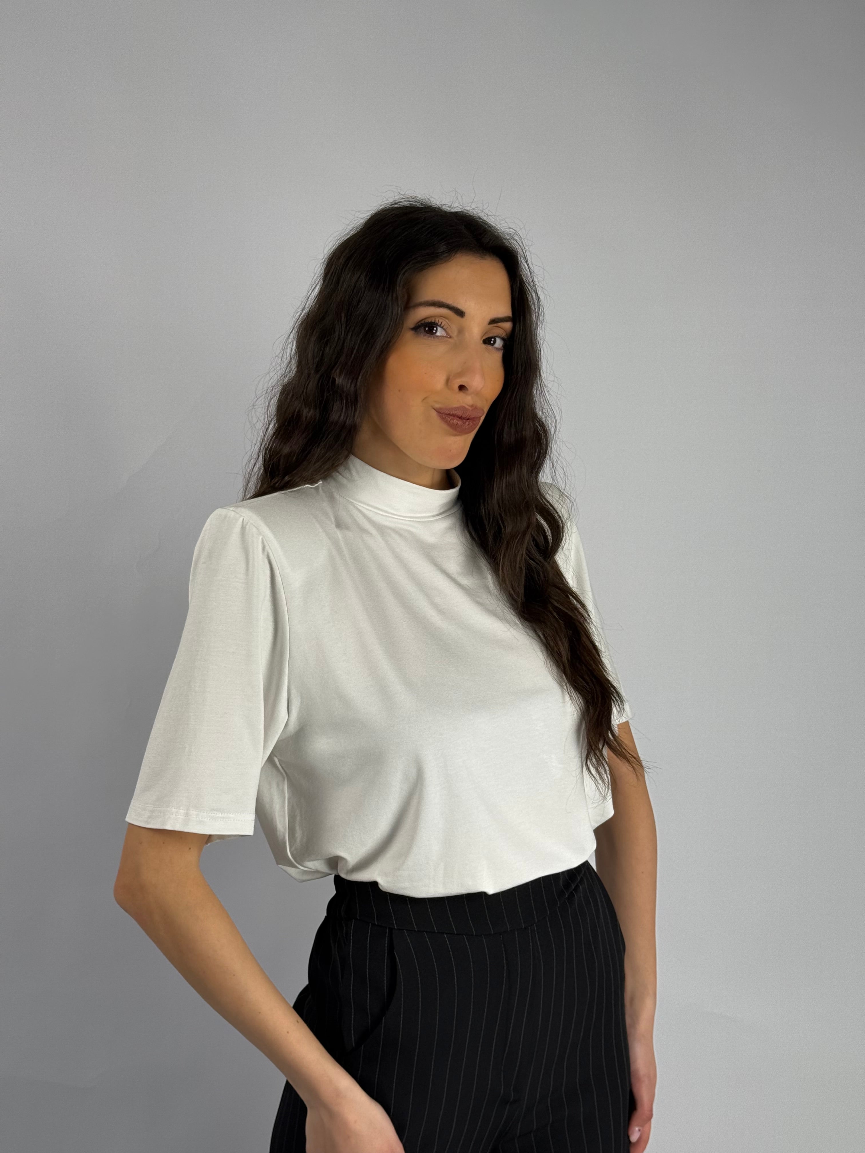 T-shirt spalline