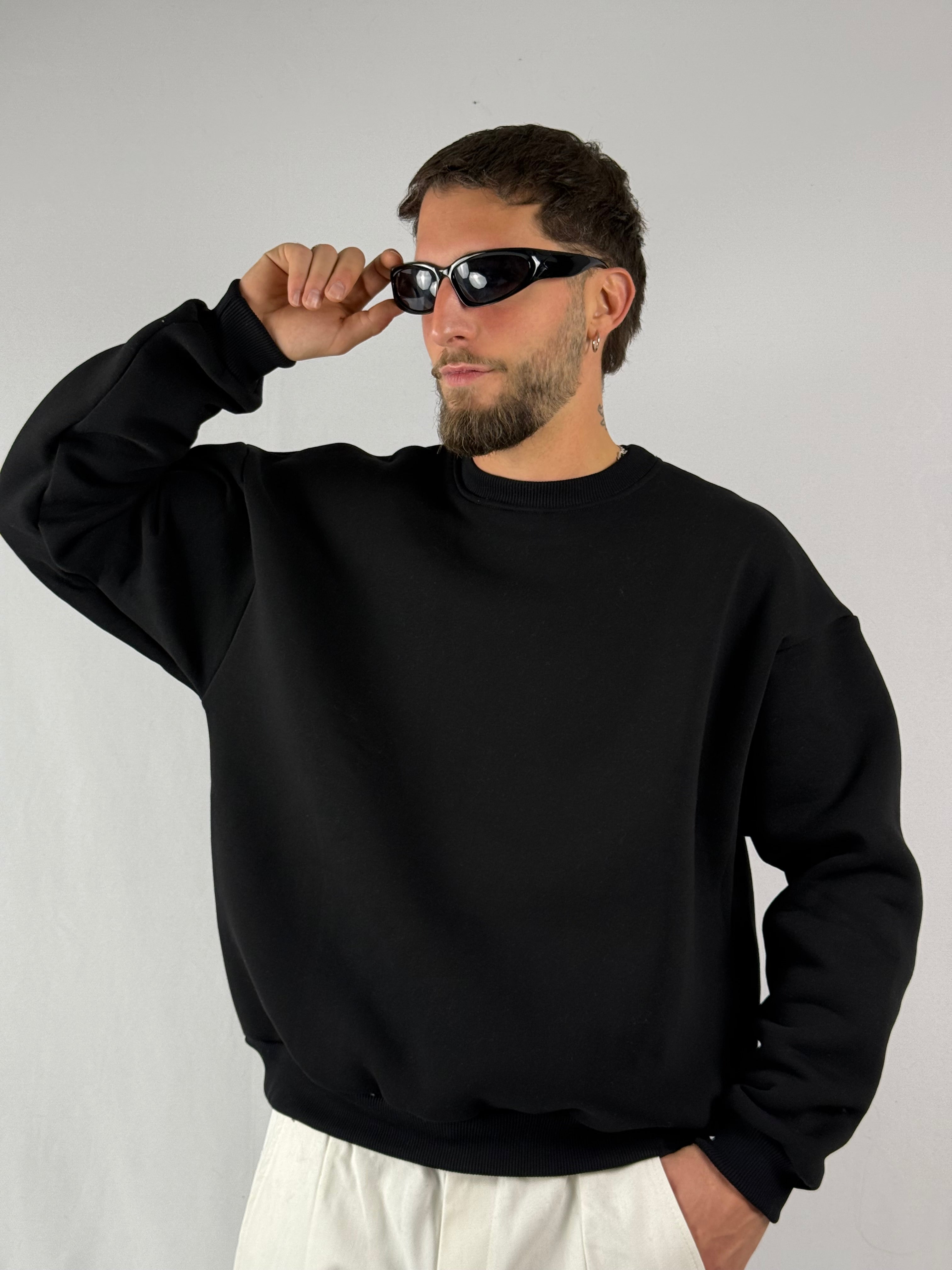 Felpa boxy girocollo nera