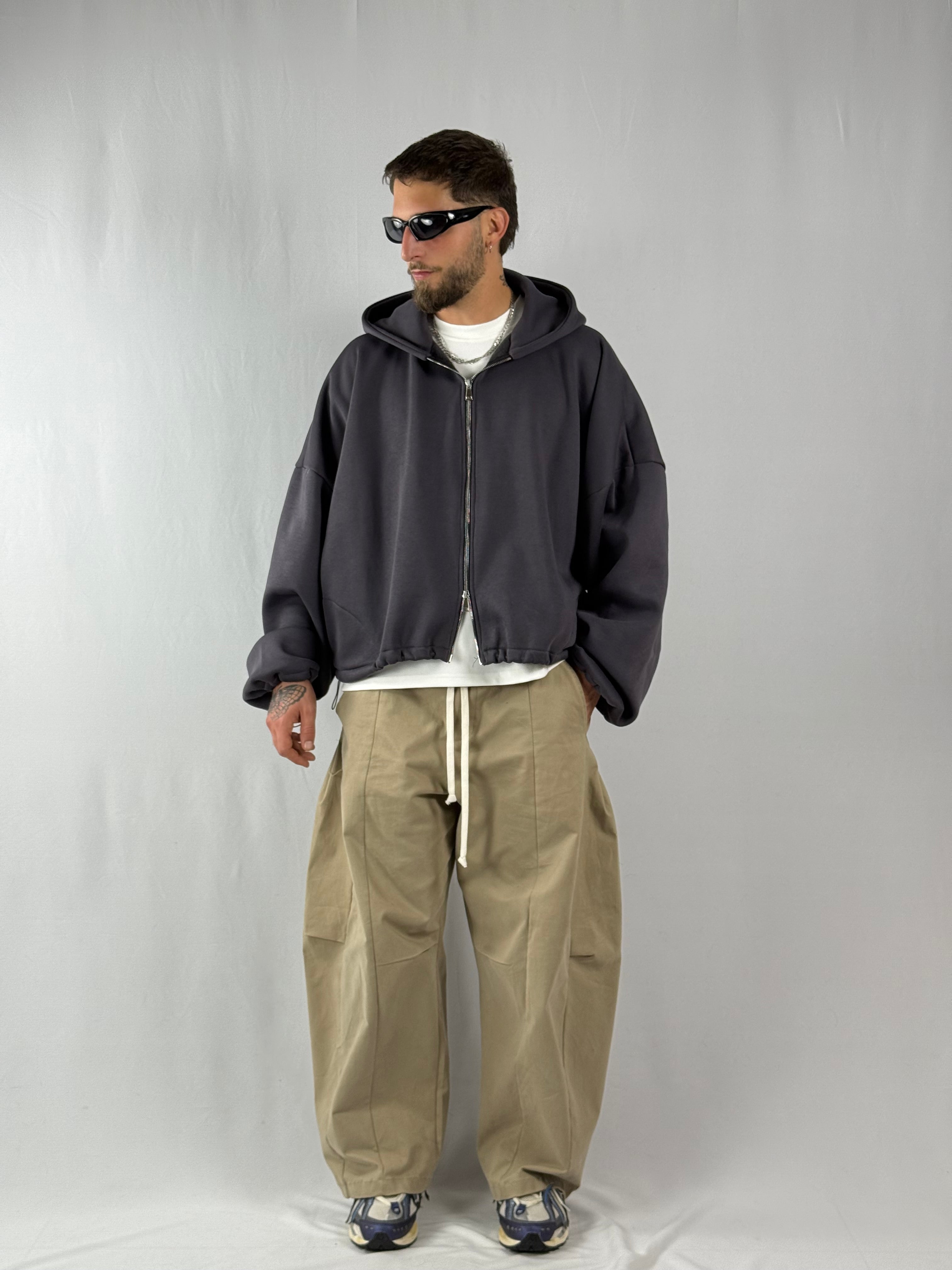 Felpa “best hoodie” crop zip piombo