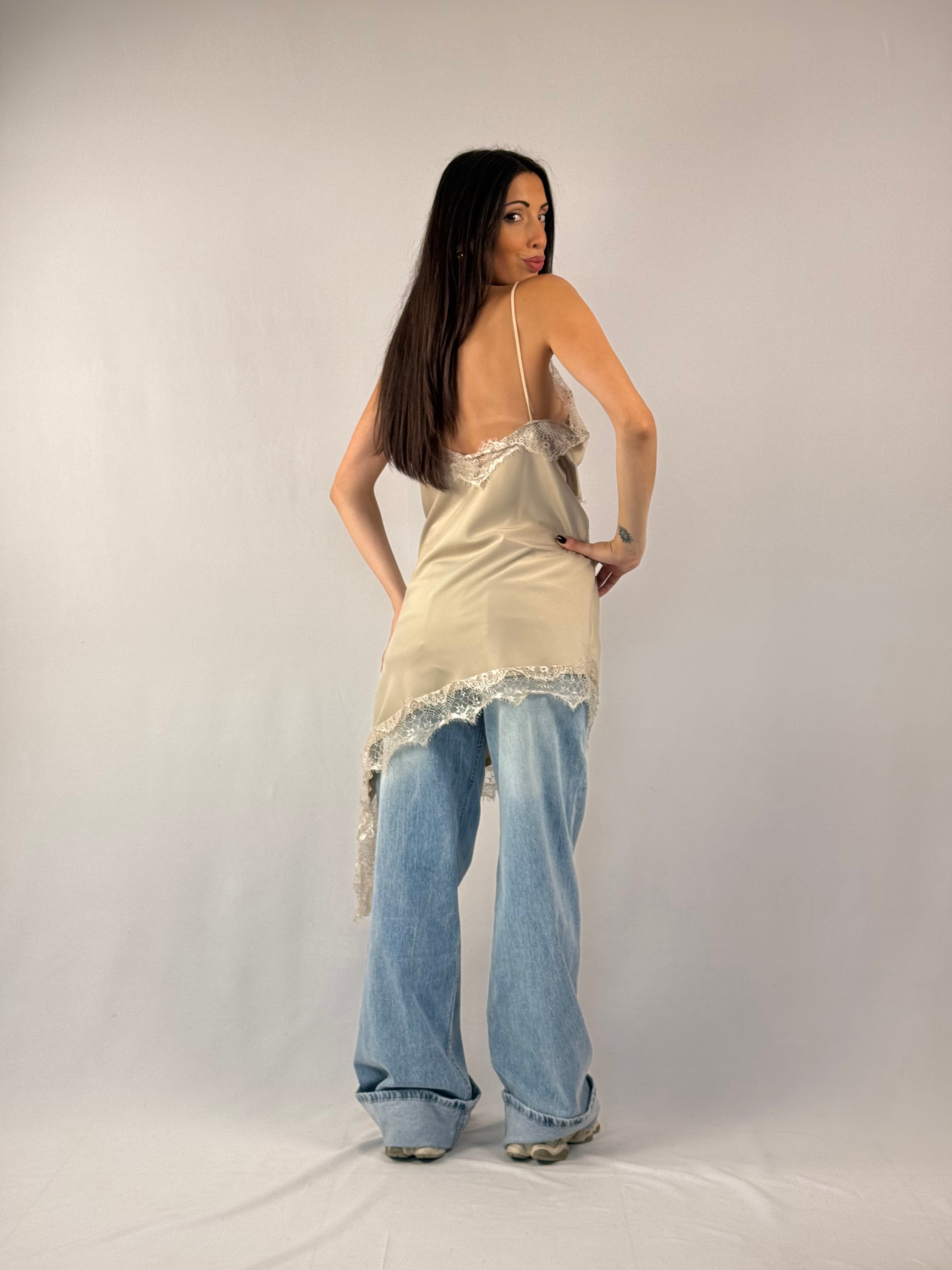 Abito in satin corto avorio