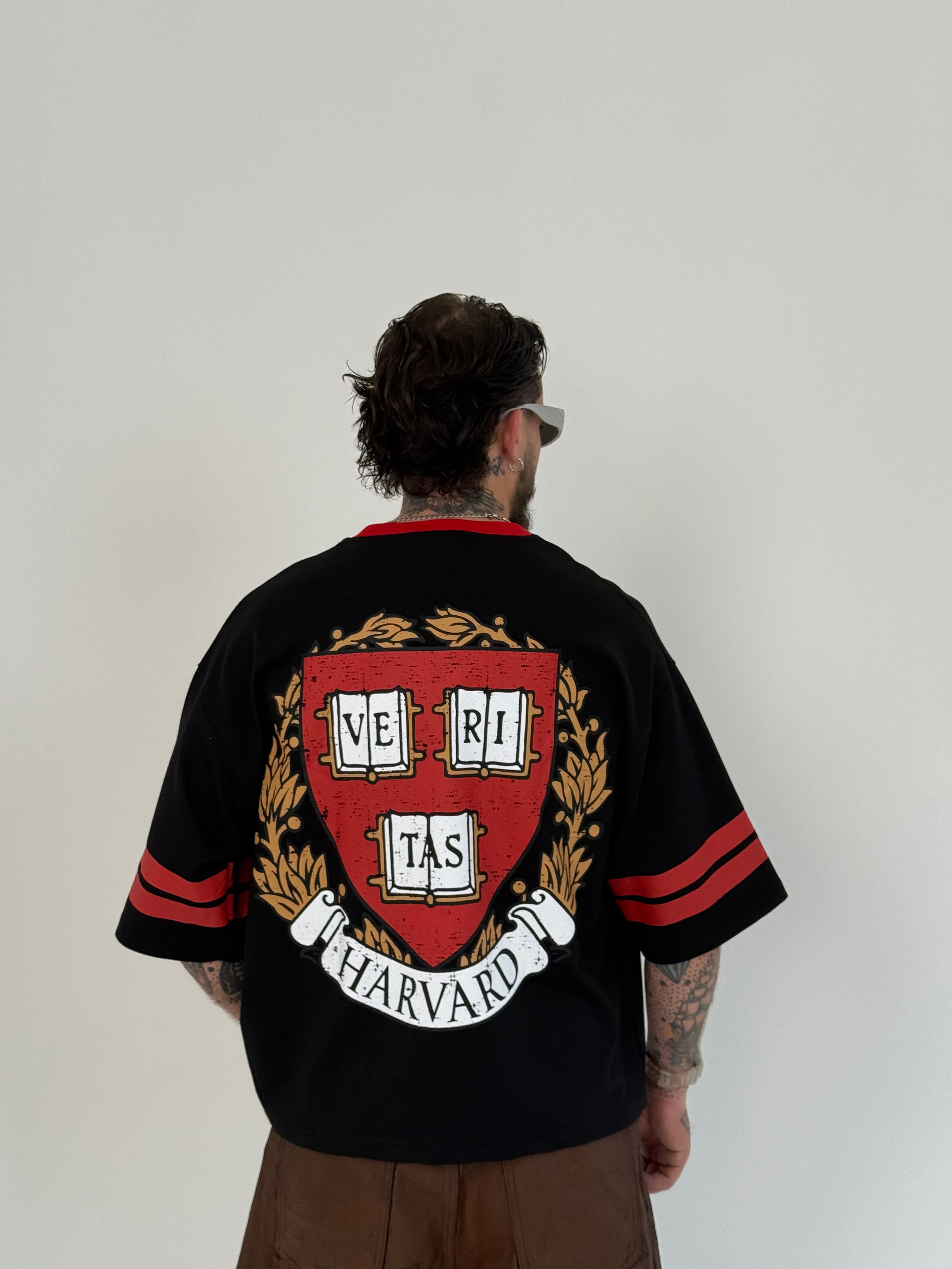 T-shirt “University”