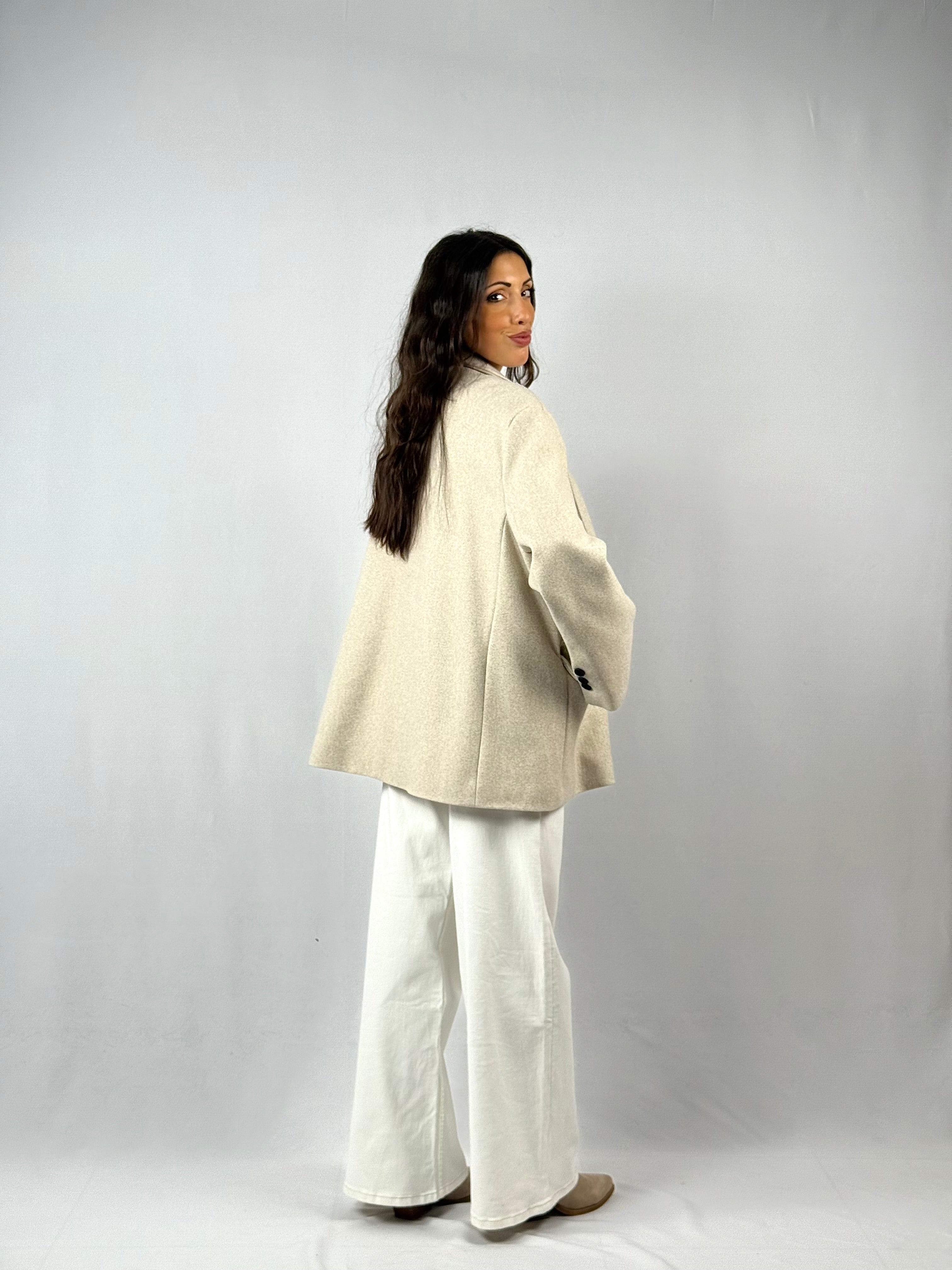 Blazer/Cappotto over sabbia