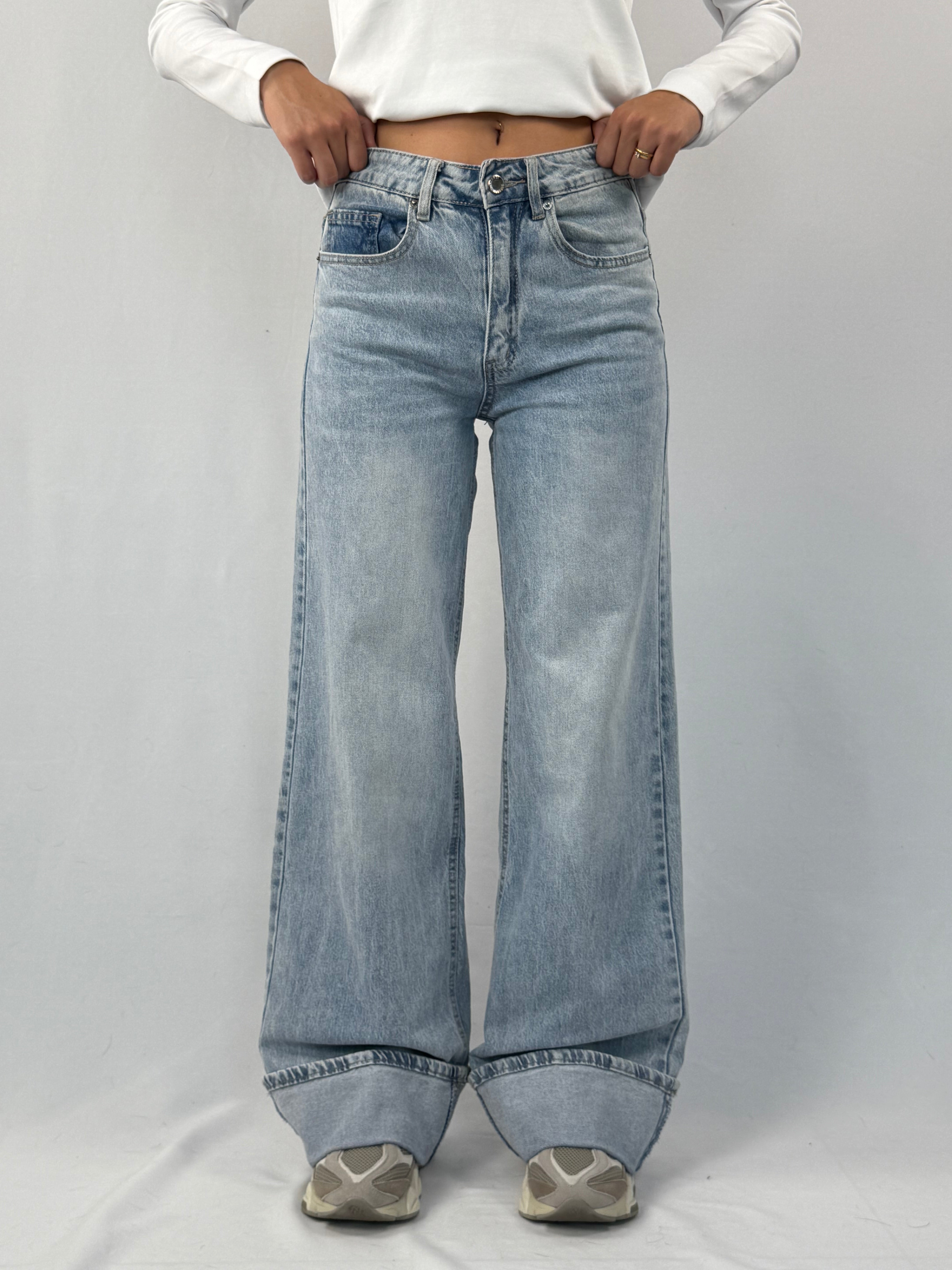 Jeans denim chiaro risvolto