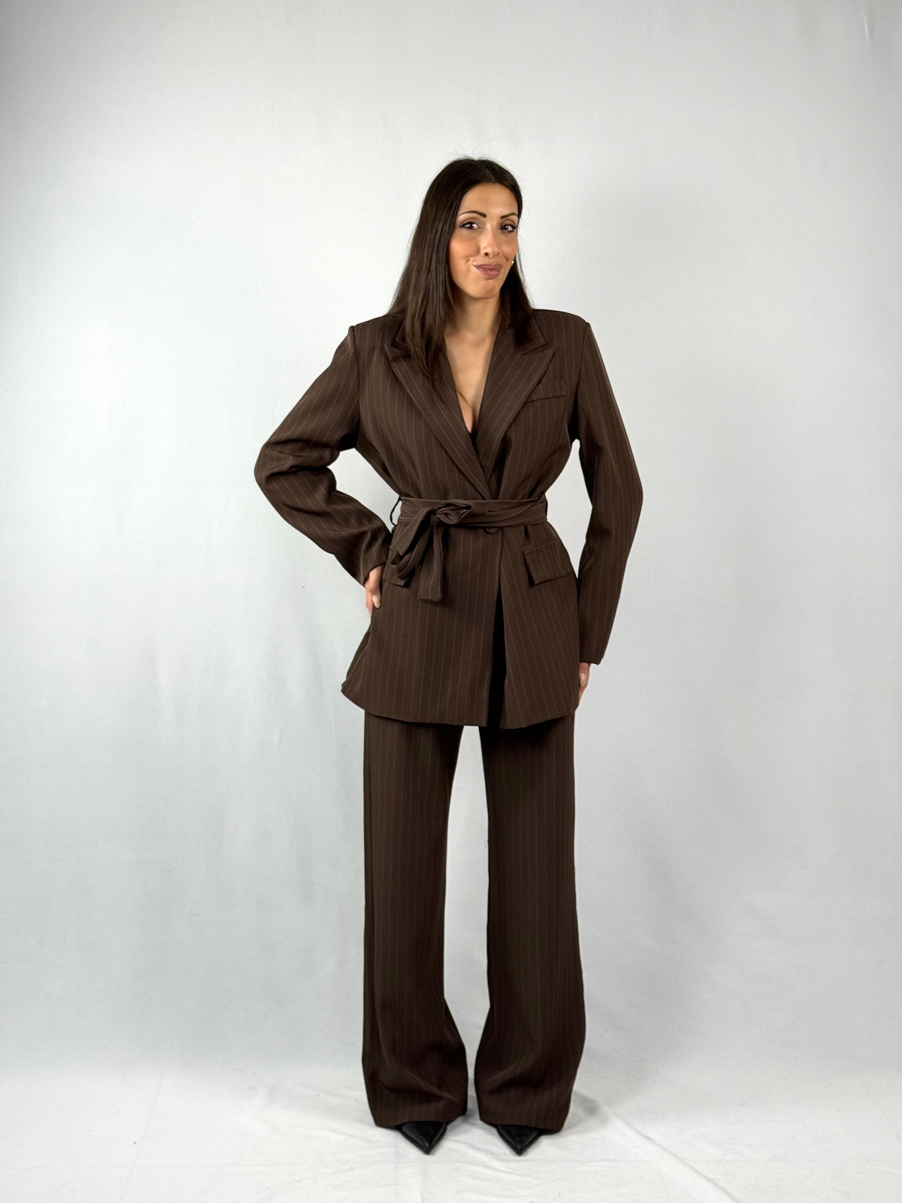 Coordinato gessato marrone