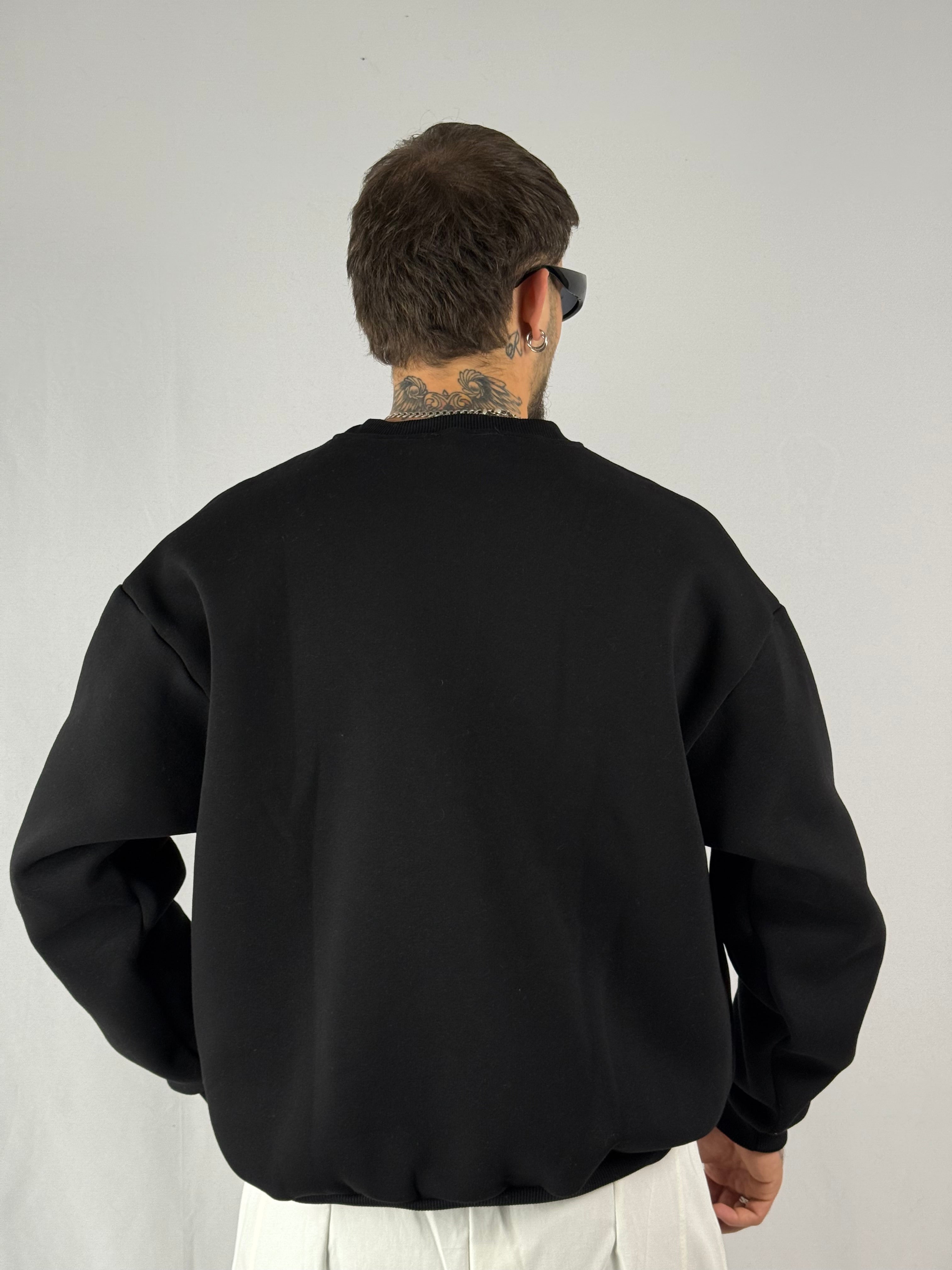 Felpa boxy girocollo nera