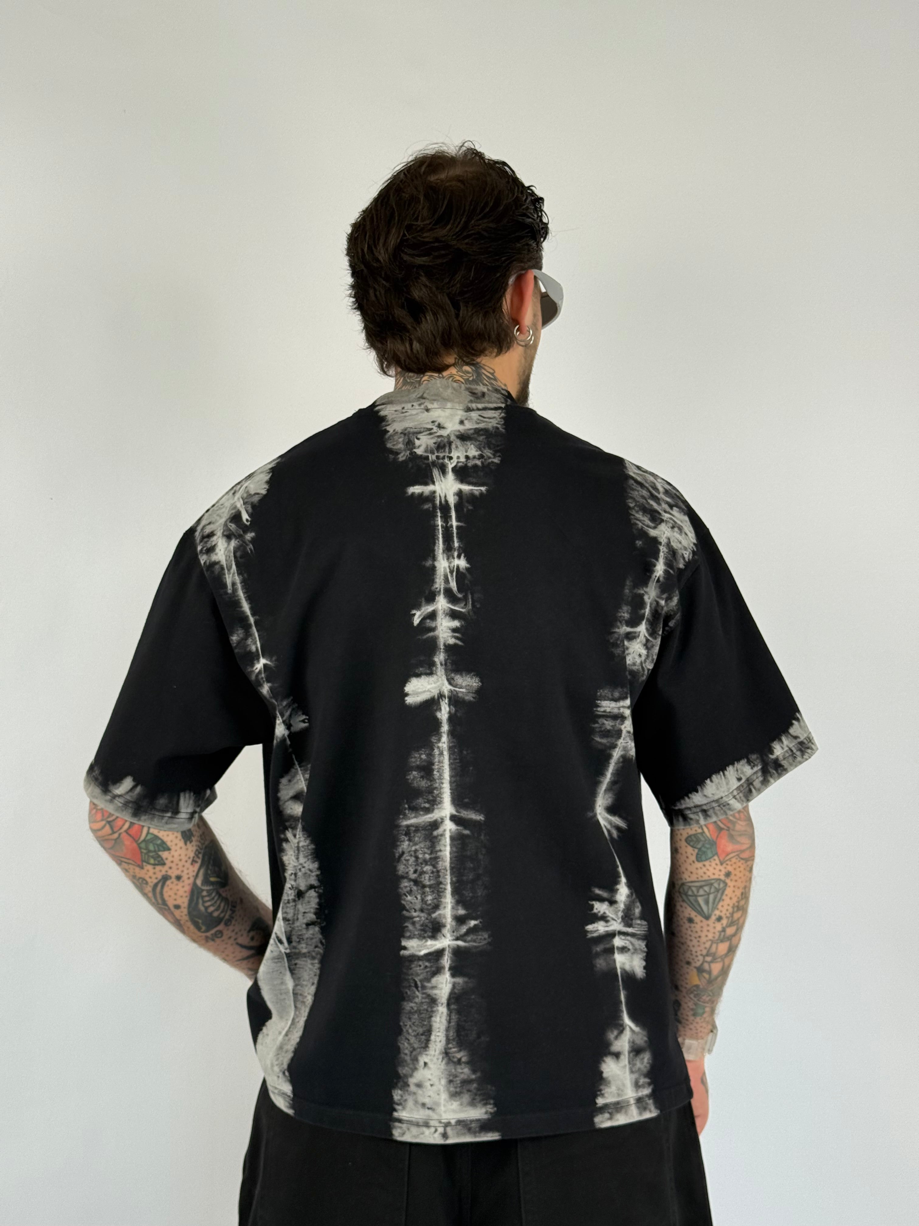 T-shirt crop “ghost”