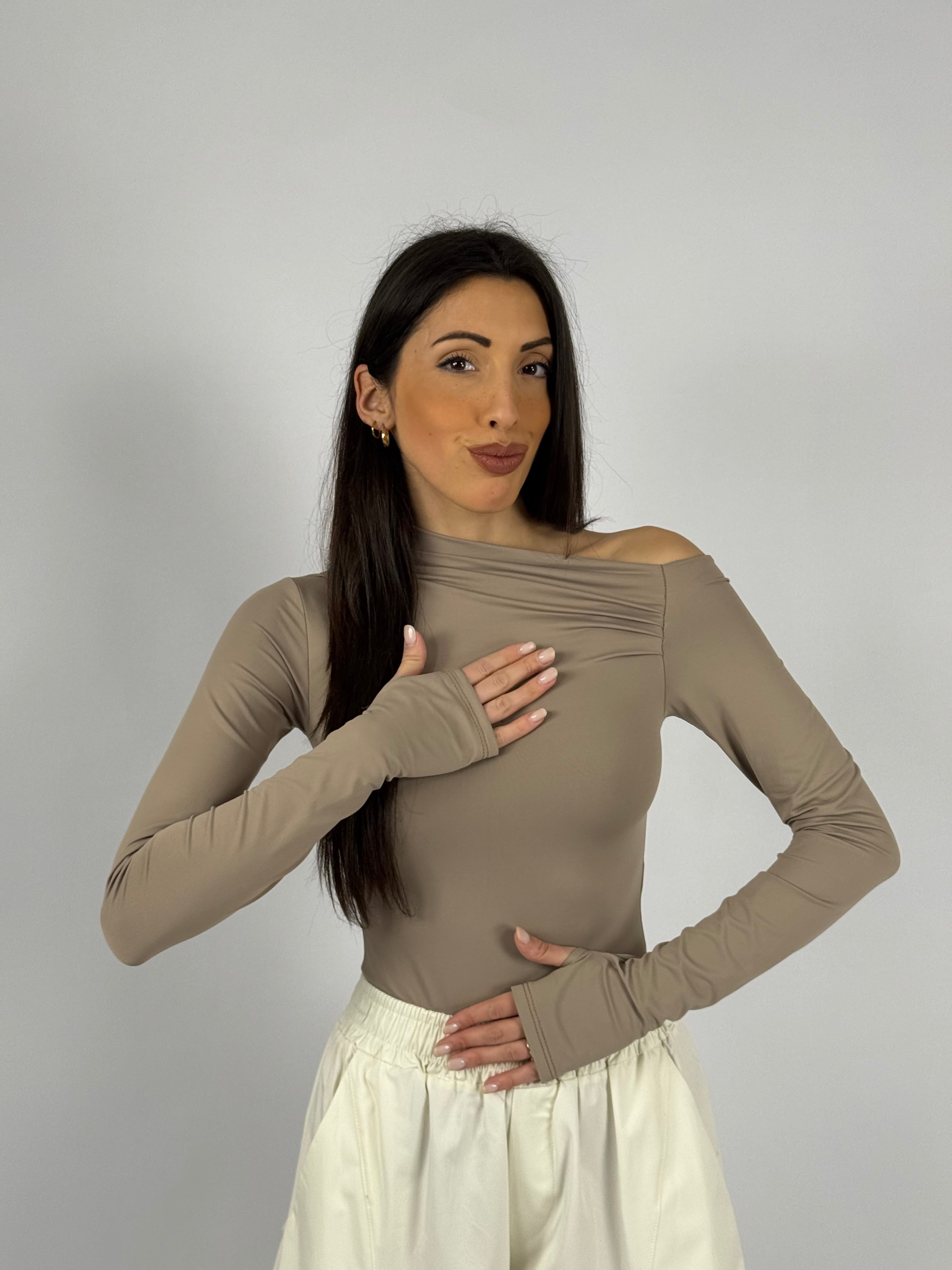 Body “kym” manica a guanto