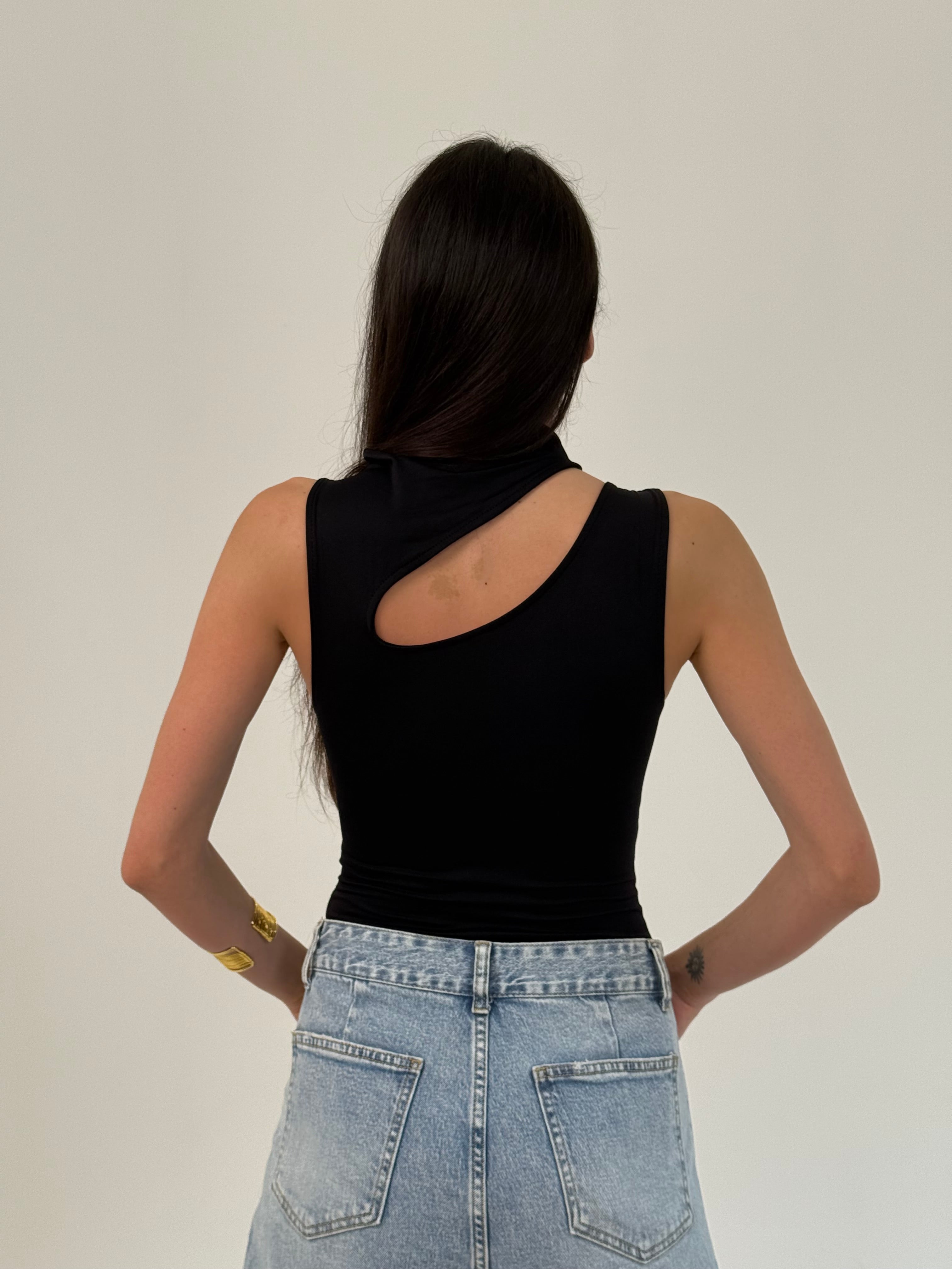 Body “Melissa”