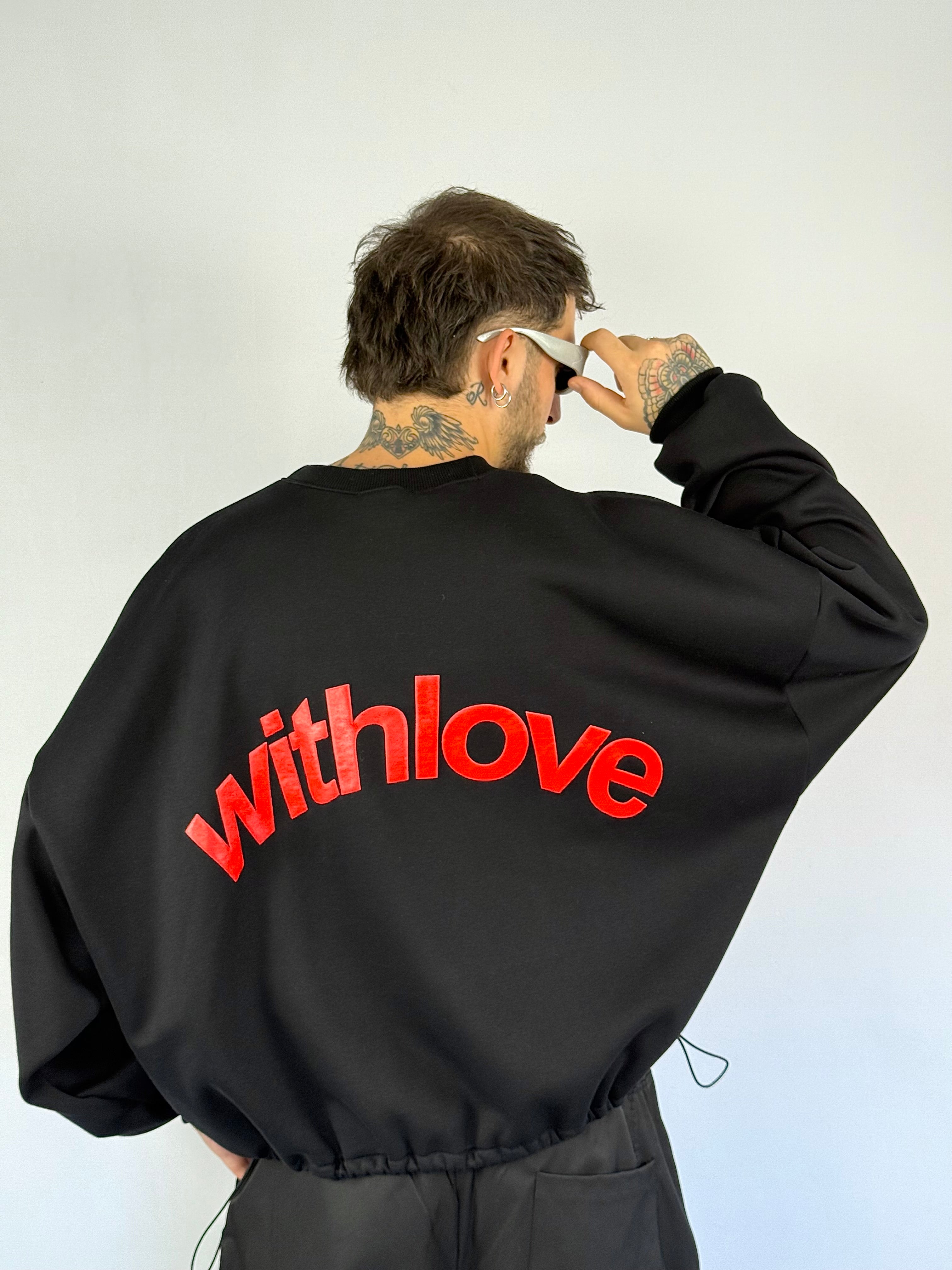 Felpa cropped “with love” nera