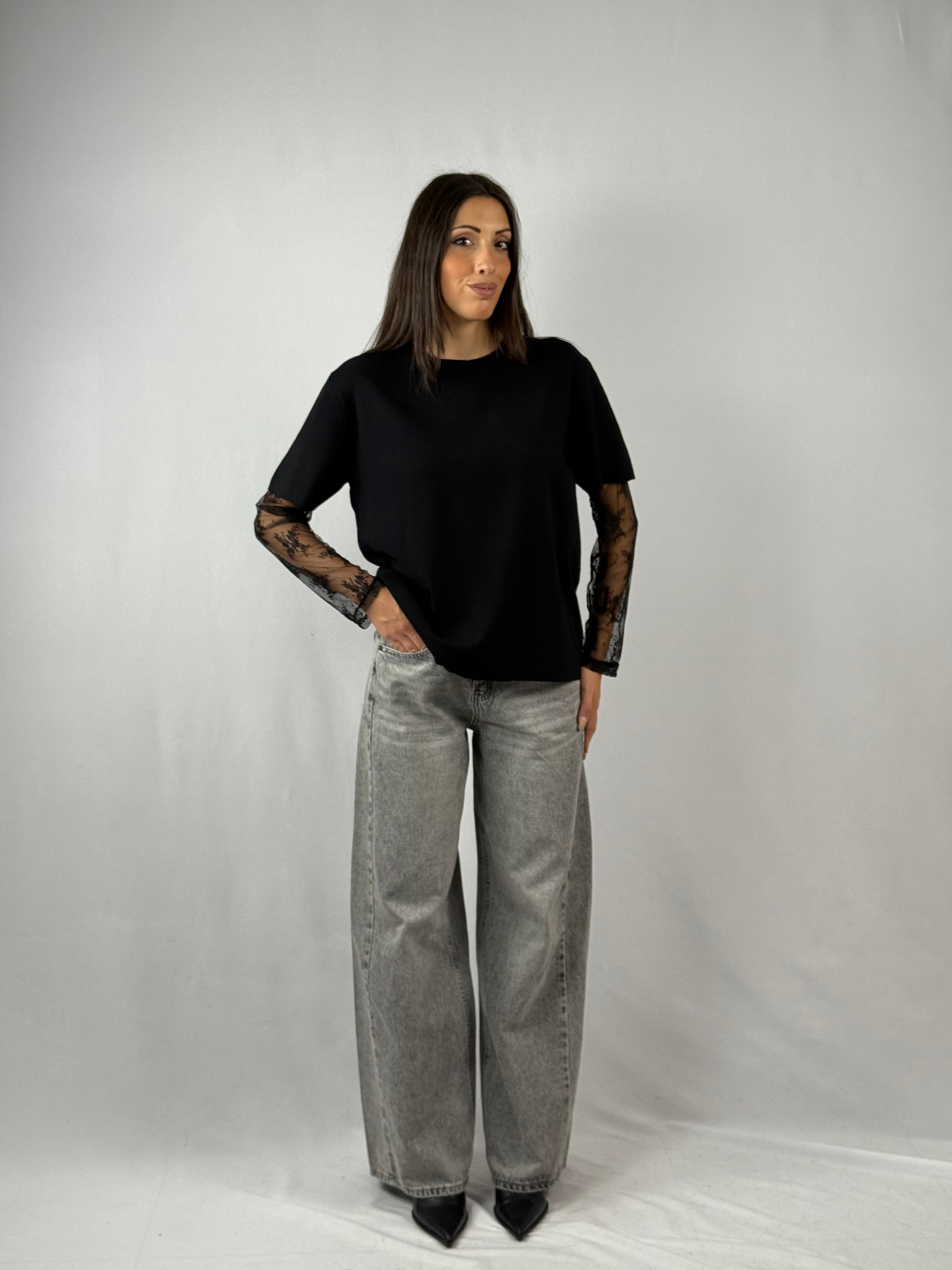 Maglia manica in pizzo nera