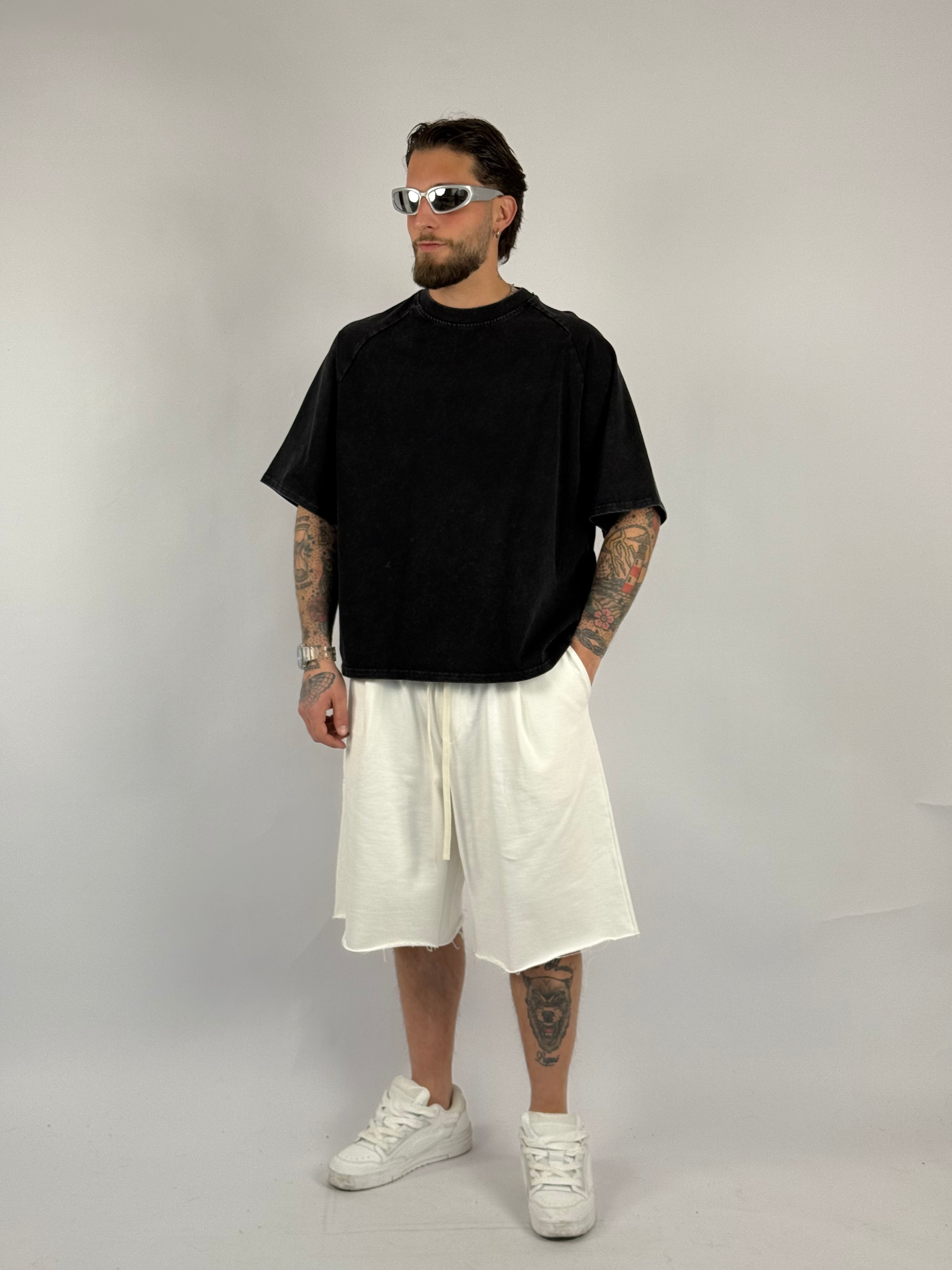 T-shirt “lettering”