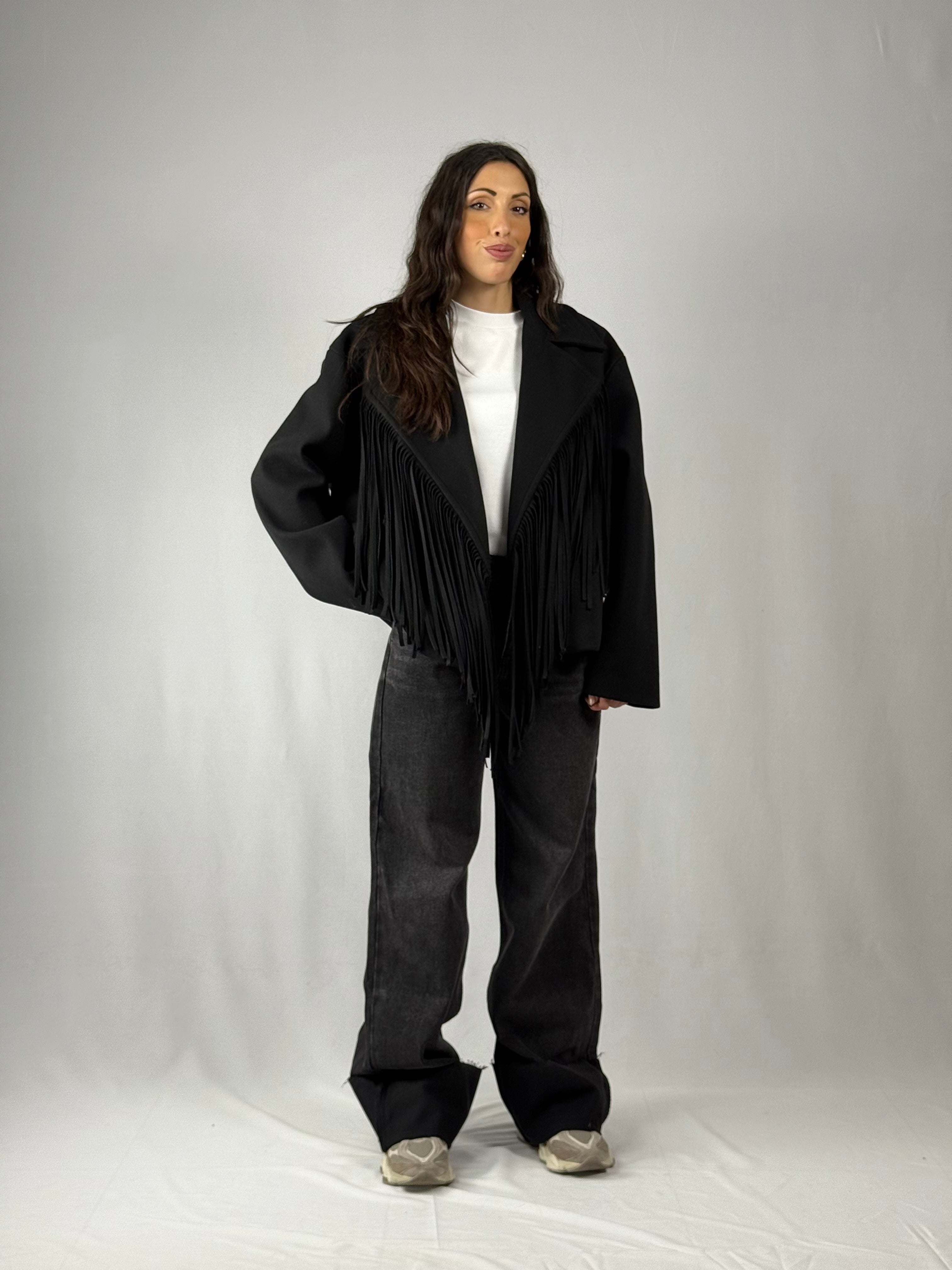 Cappotto corto frange nero Lumina