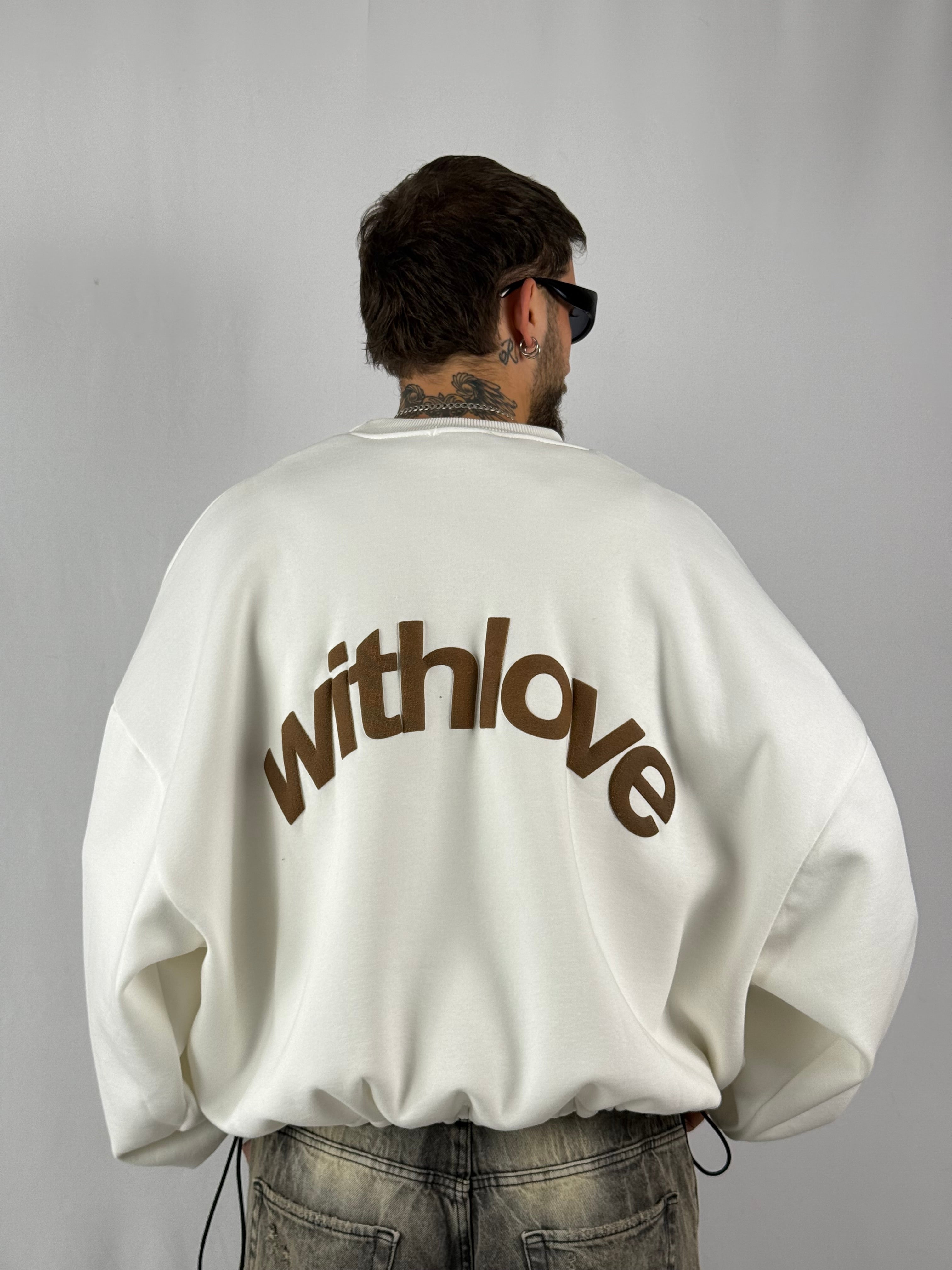 Felpa cropped “with love” bianca