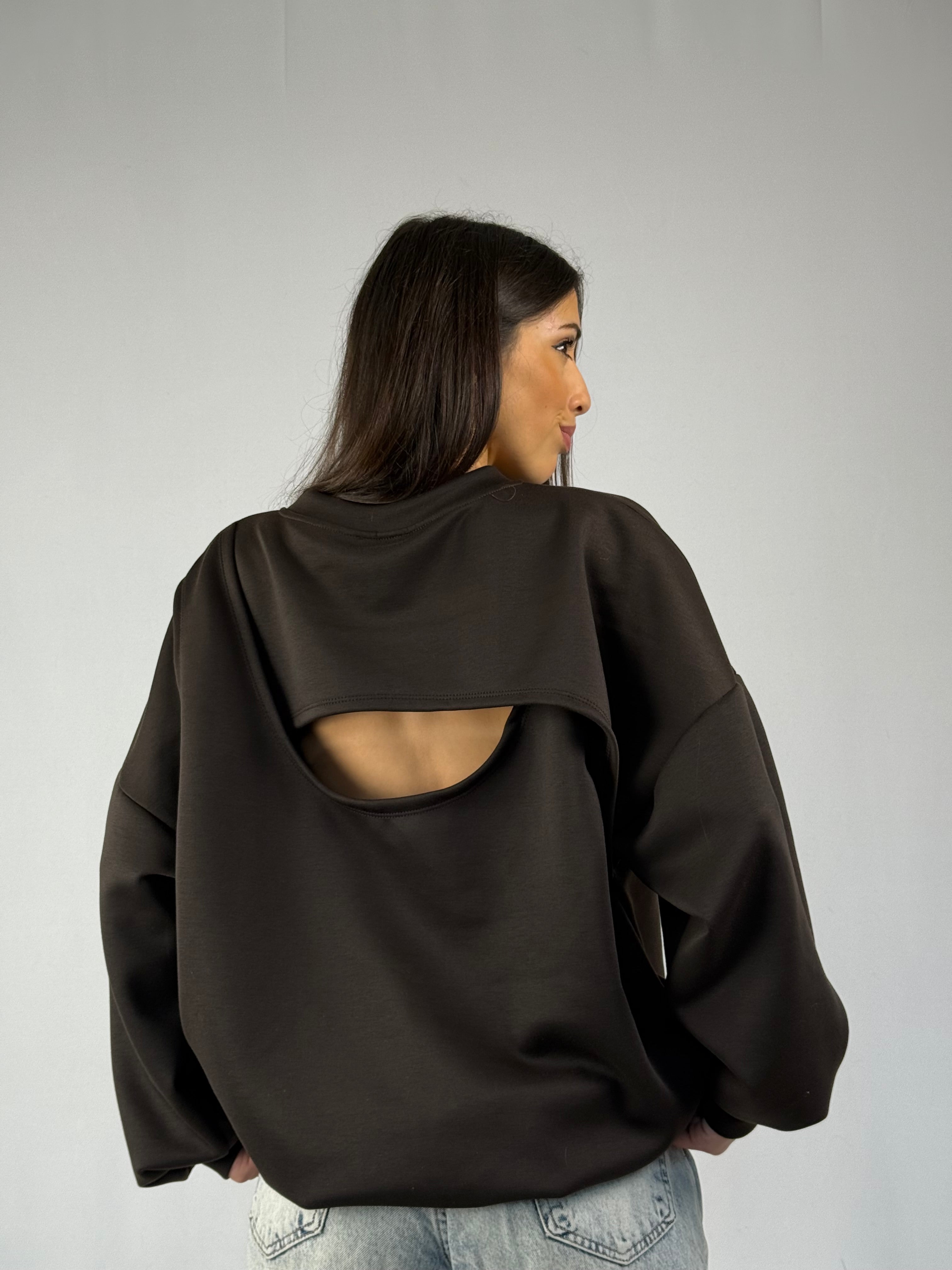 Felpa over marrone con dettaglio sul retro