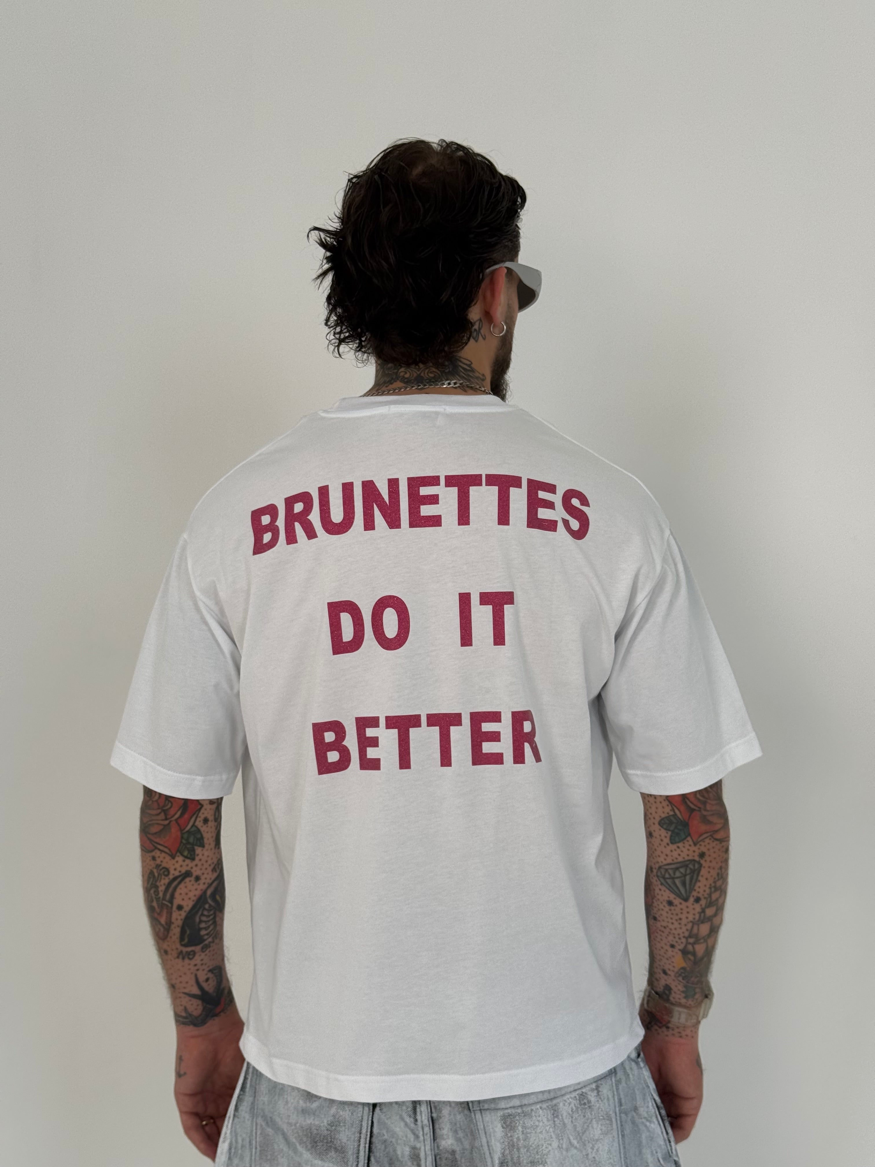 T-shirt “brunettes”