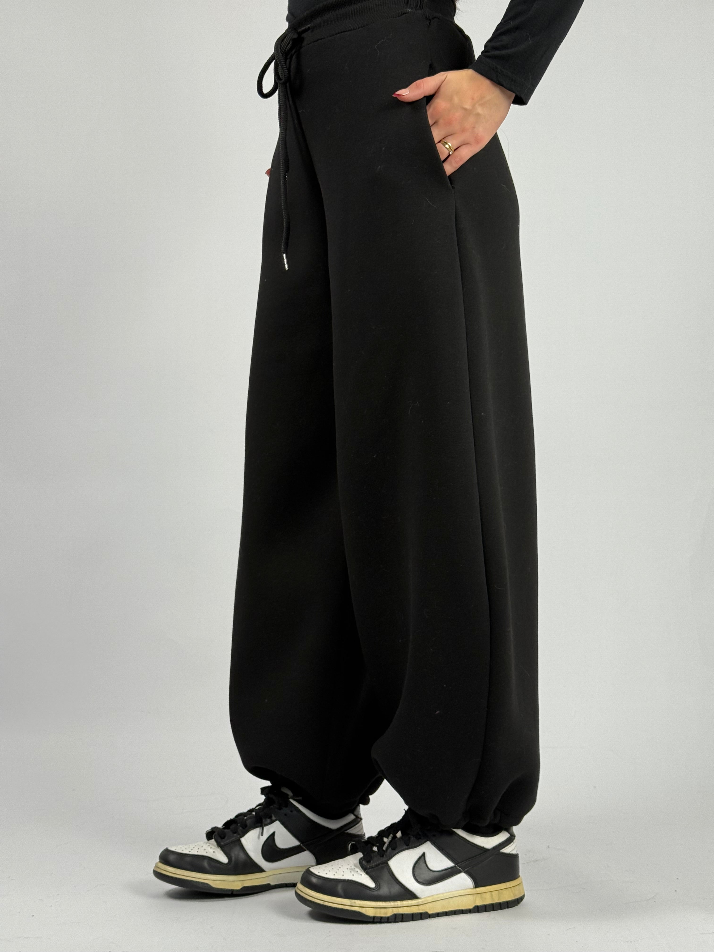 Pantatuta balloon nera