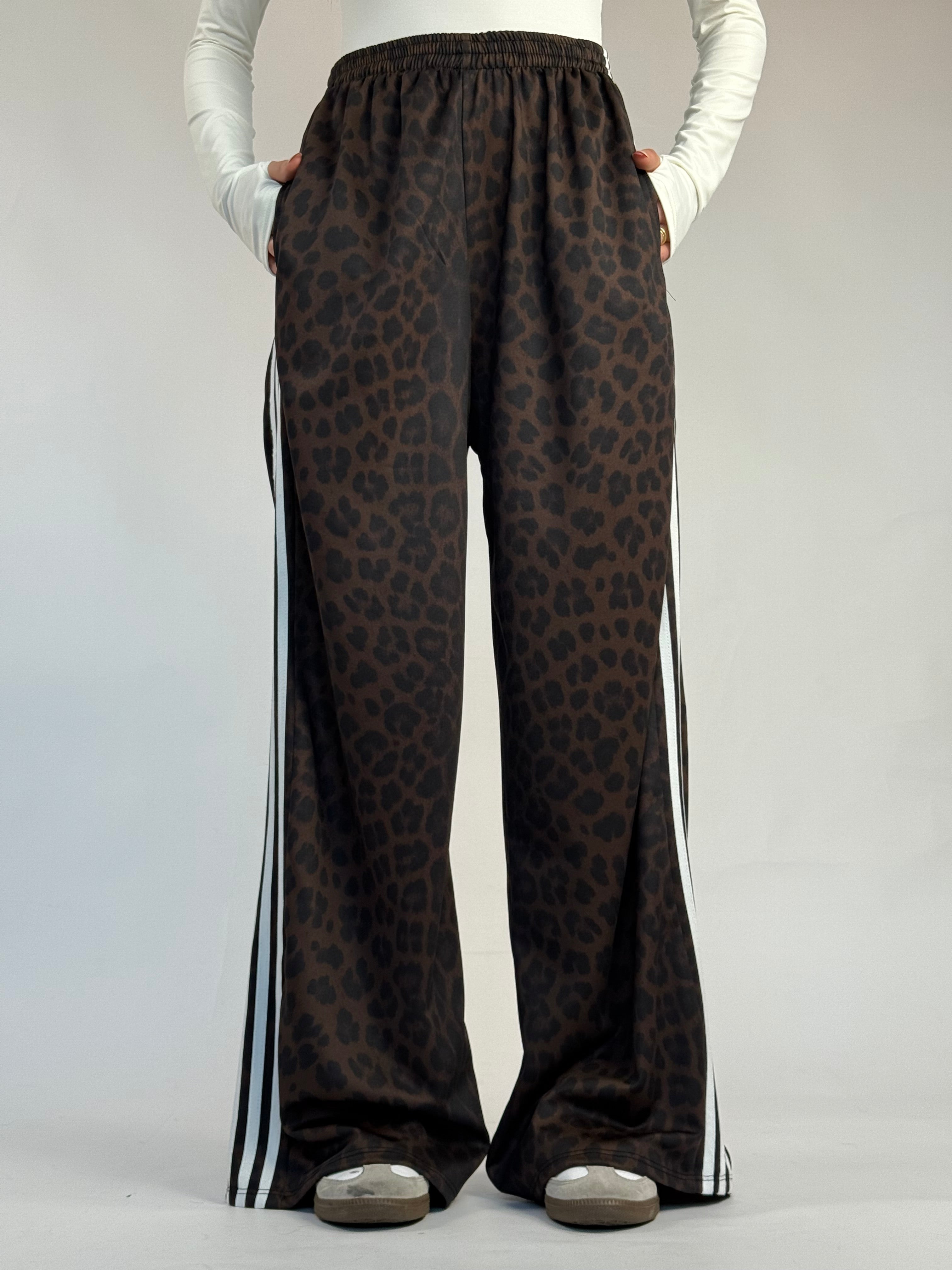 Pantatuta palazzo leopardato