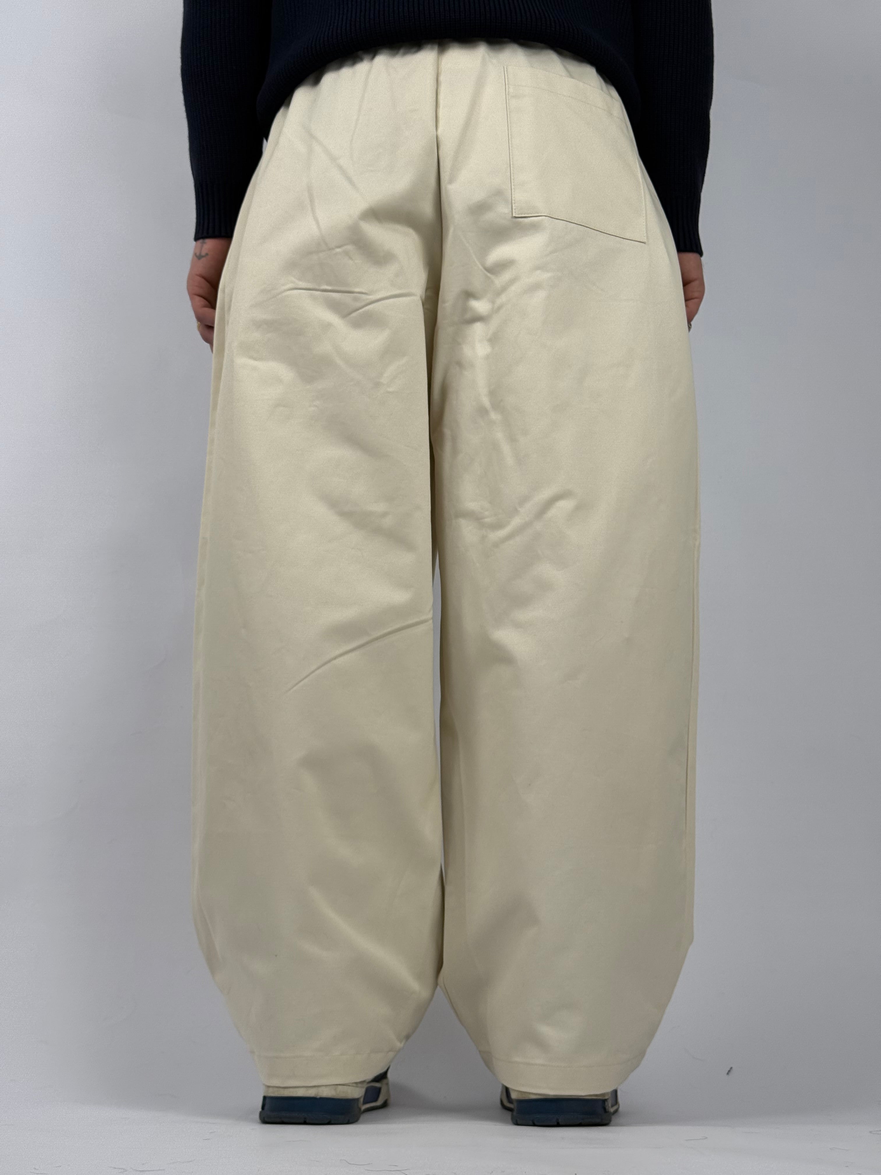 Pantalone “NotLikeUs”