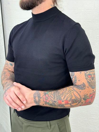 Maglia in filo con colletto