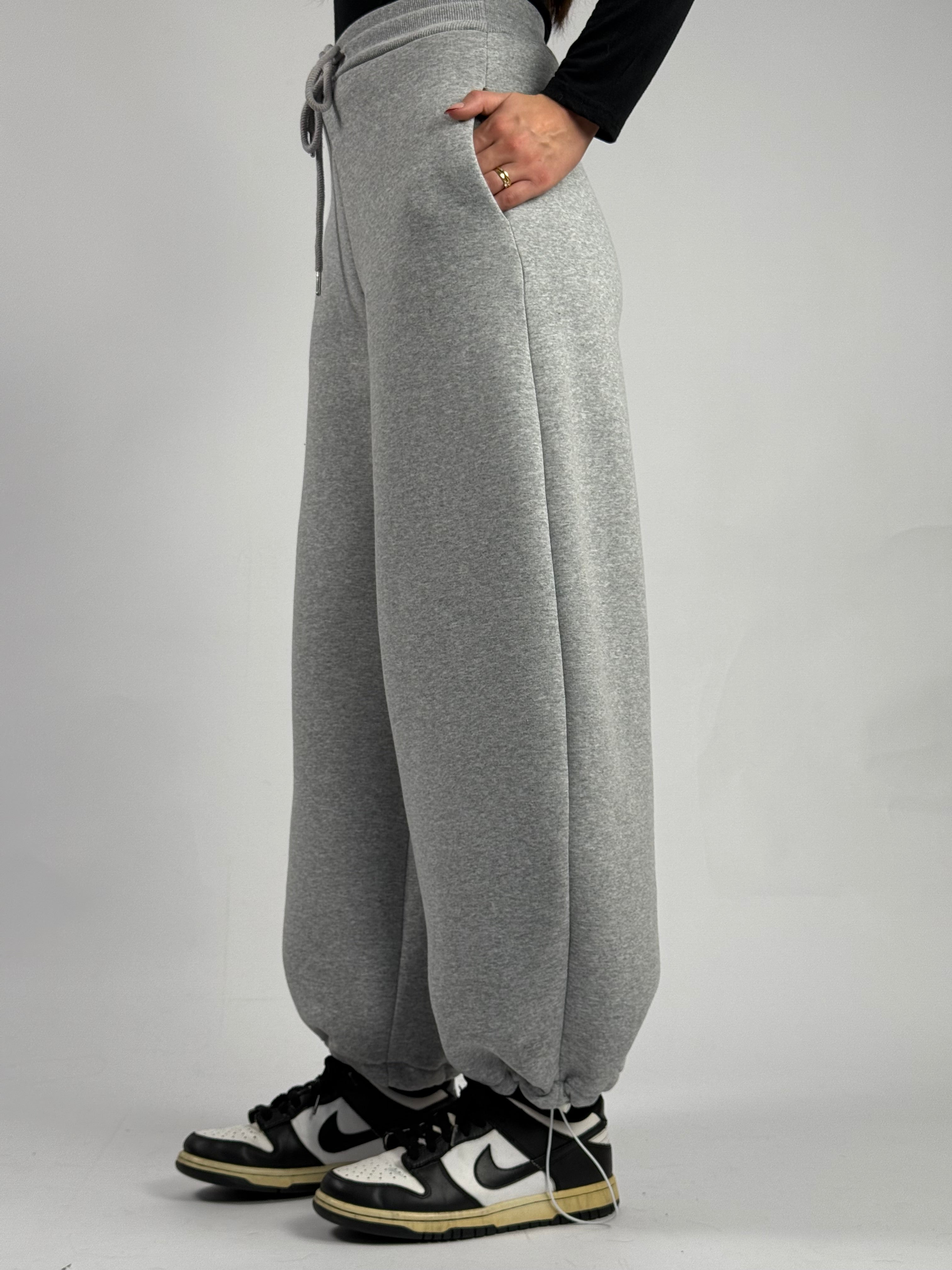 Pantatuta balloon grigia