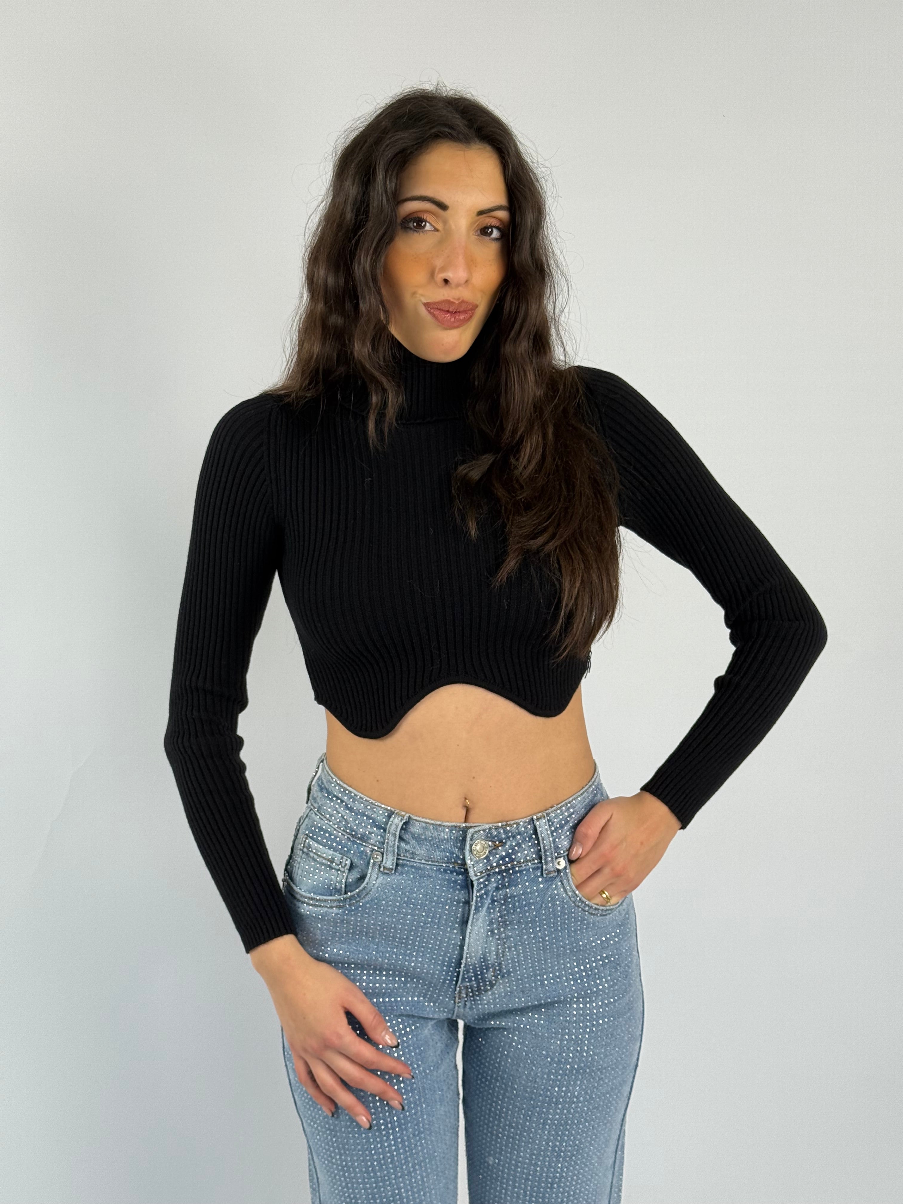 Top maniche lunghe assimetrico