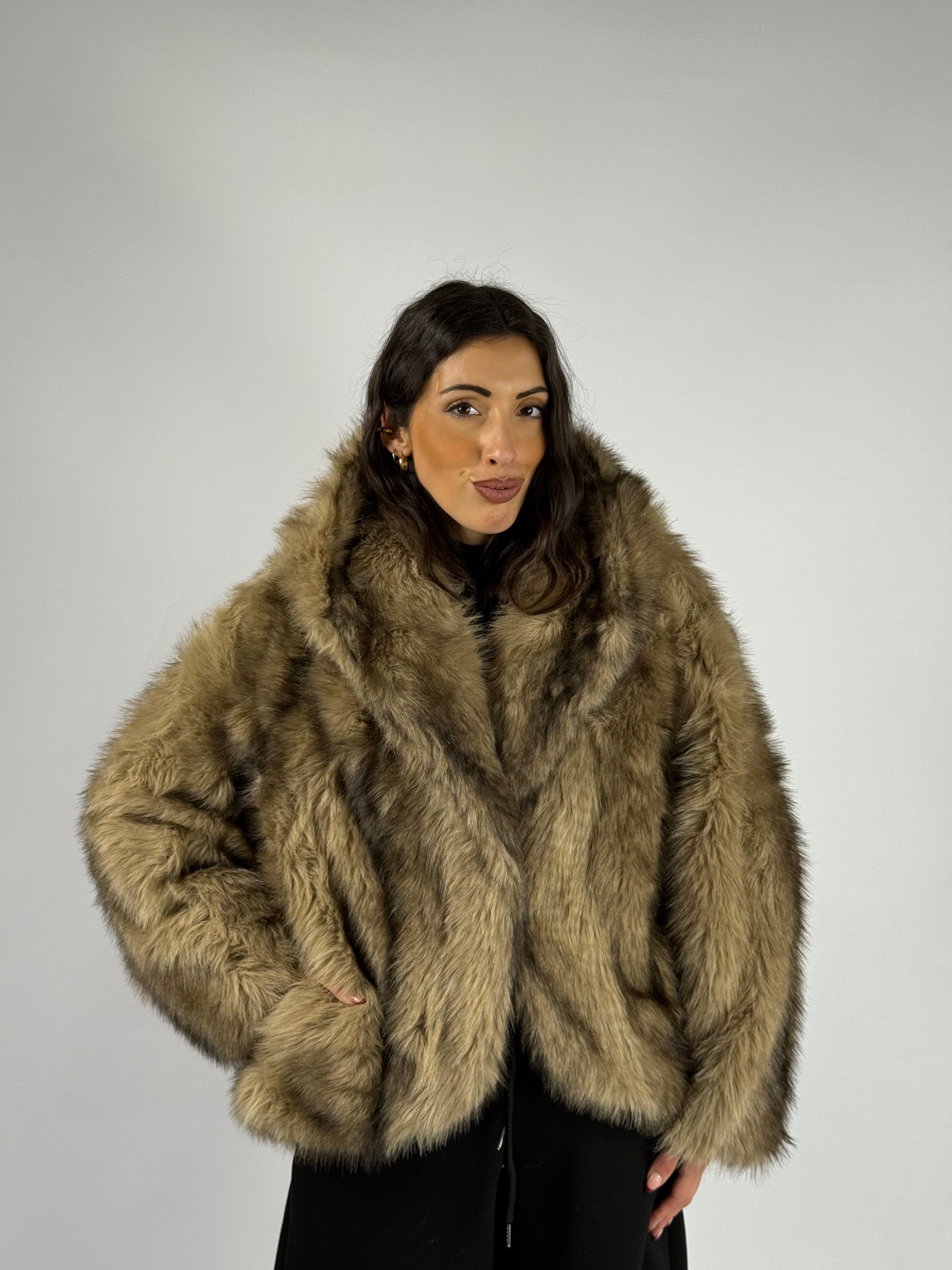 Ecopelliccia cappuccio beige