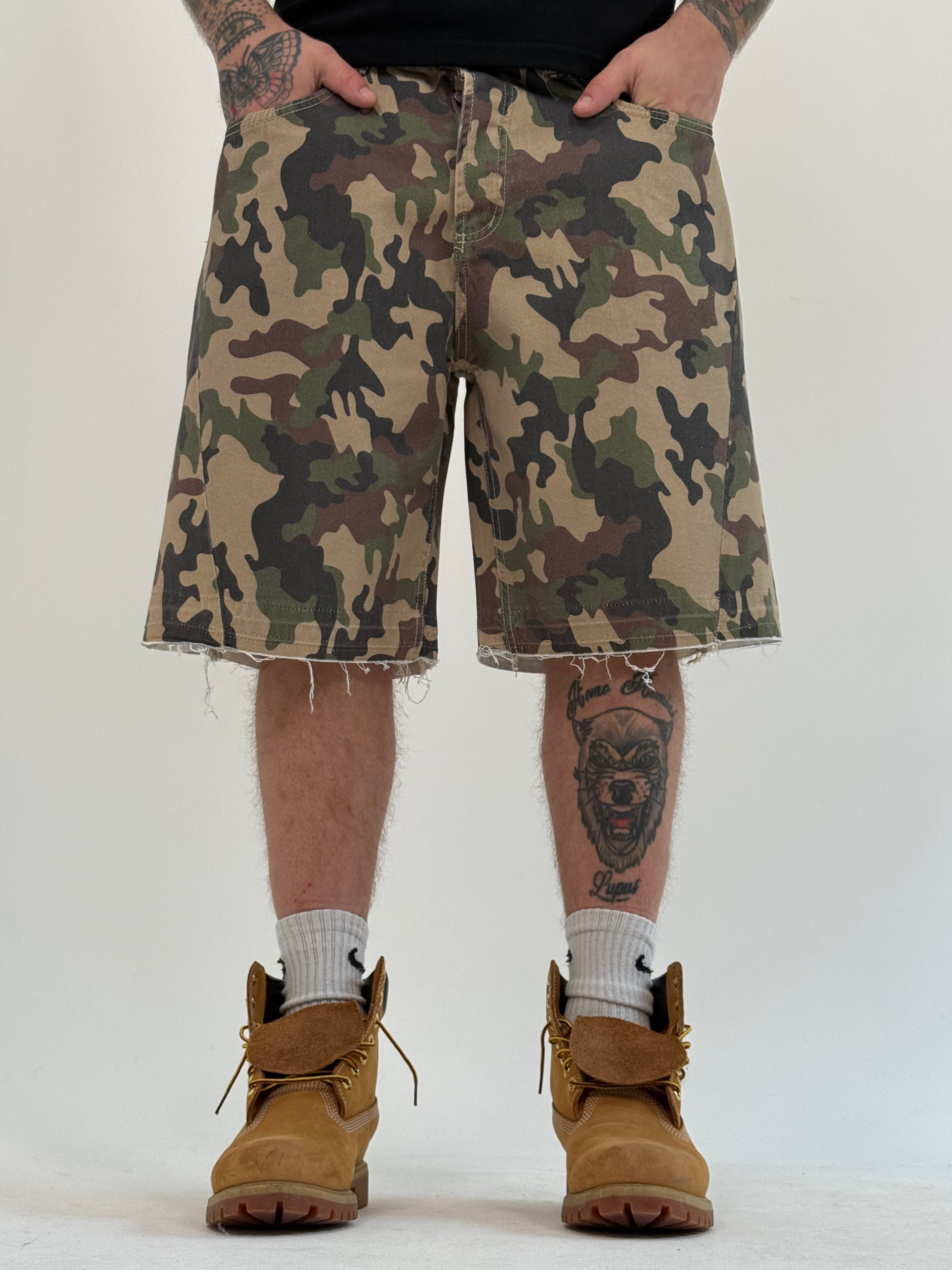 Bermuda balloon camo