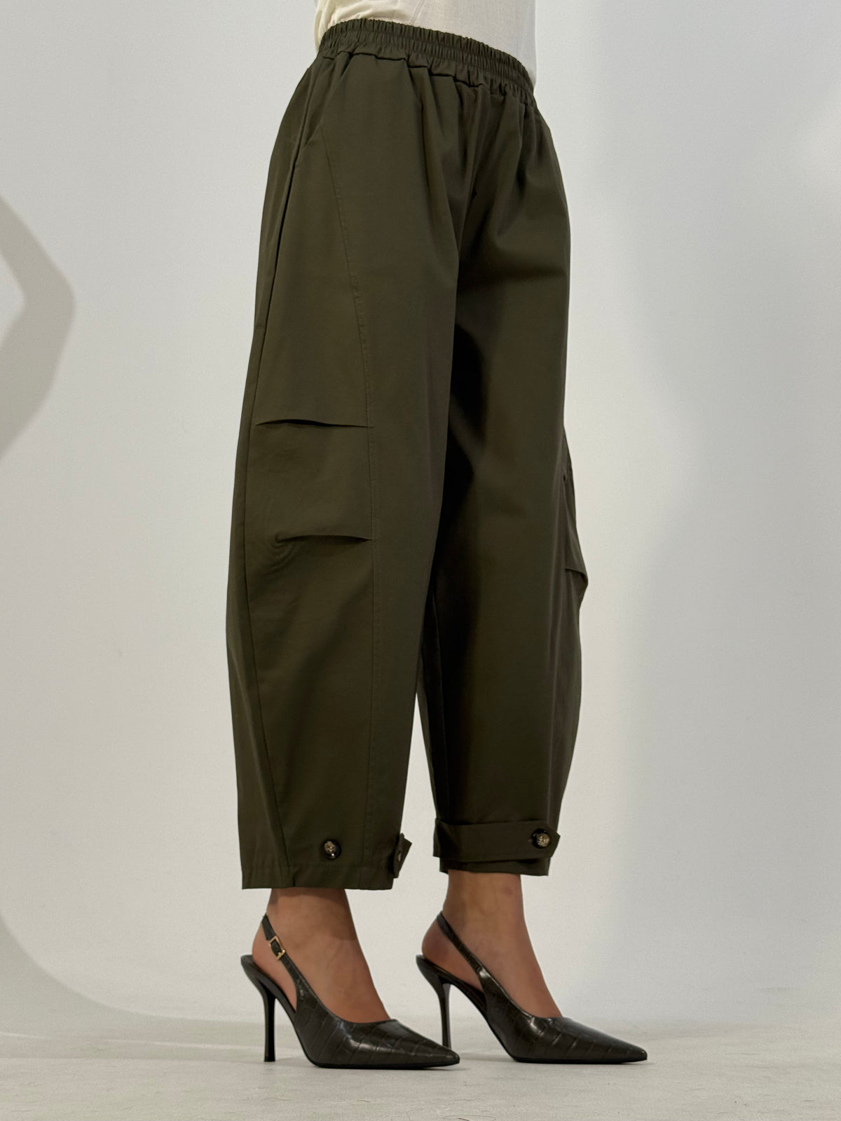 Pantalone structure