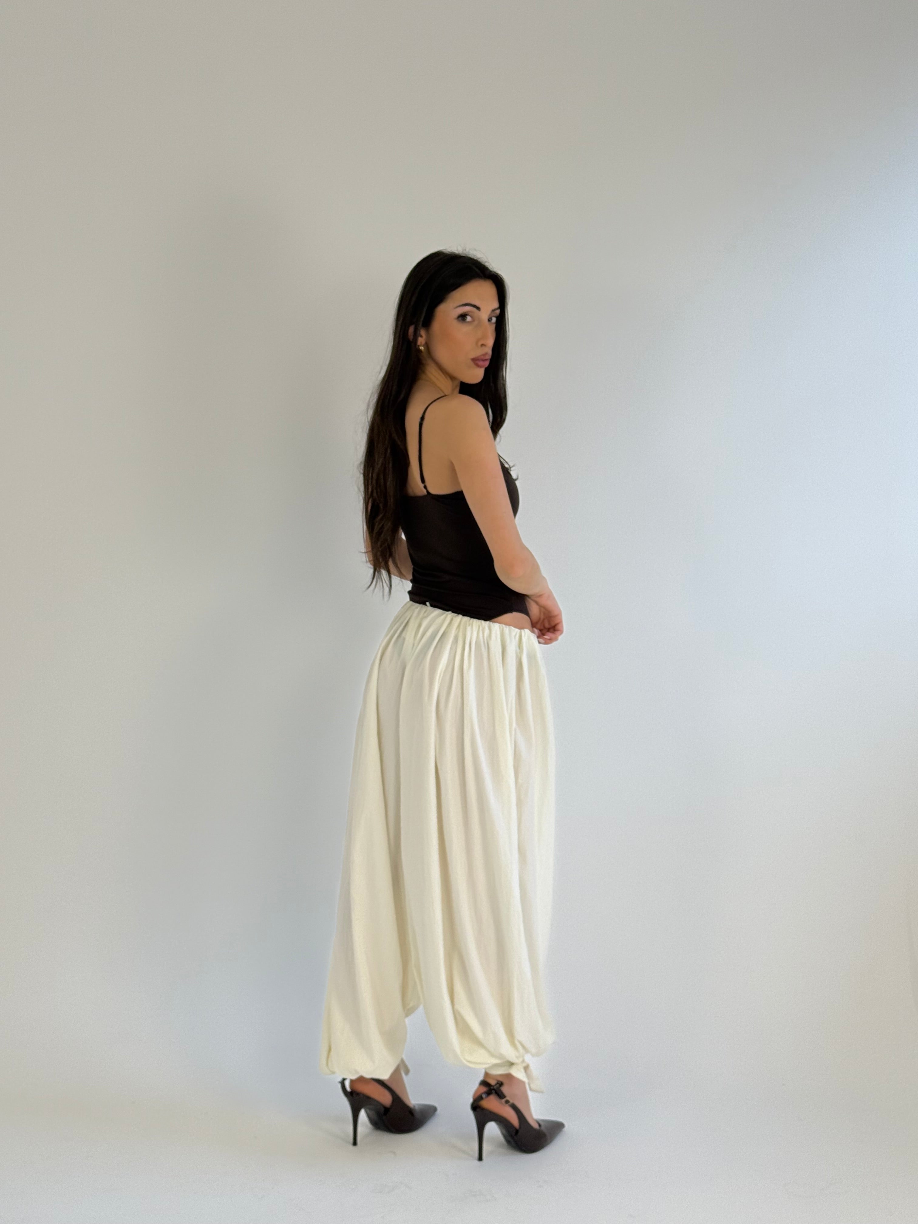 Pantalone laces