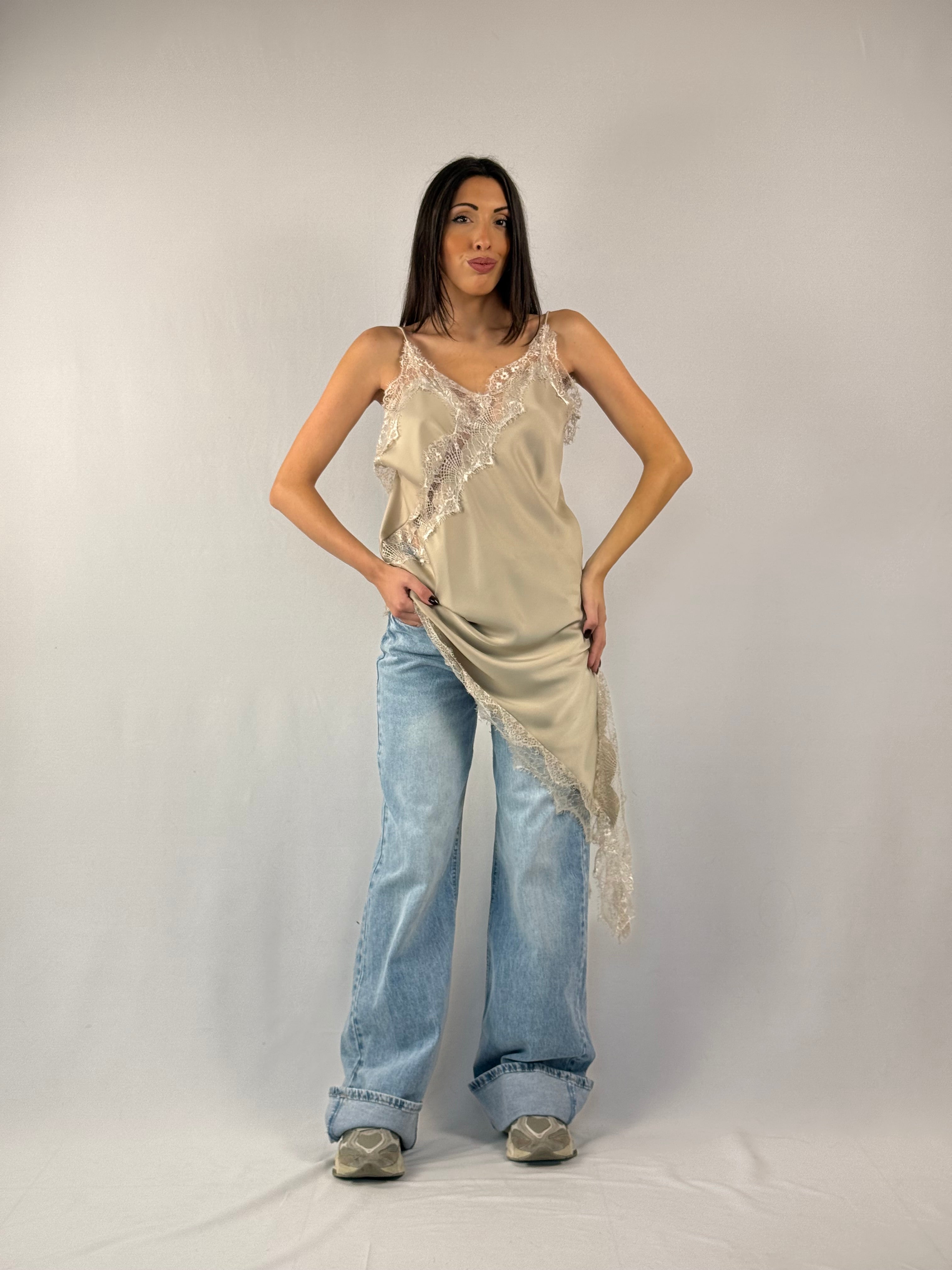 Abito in satin corto avorio