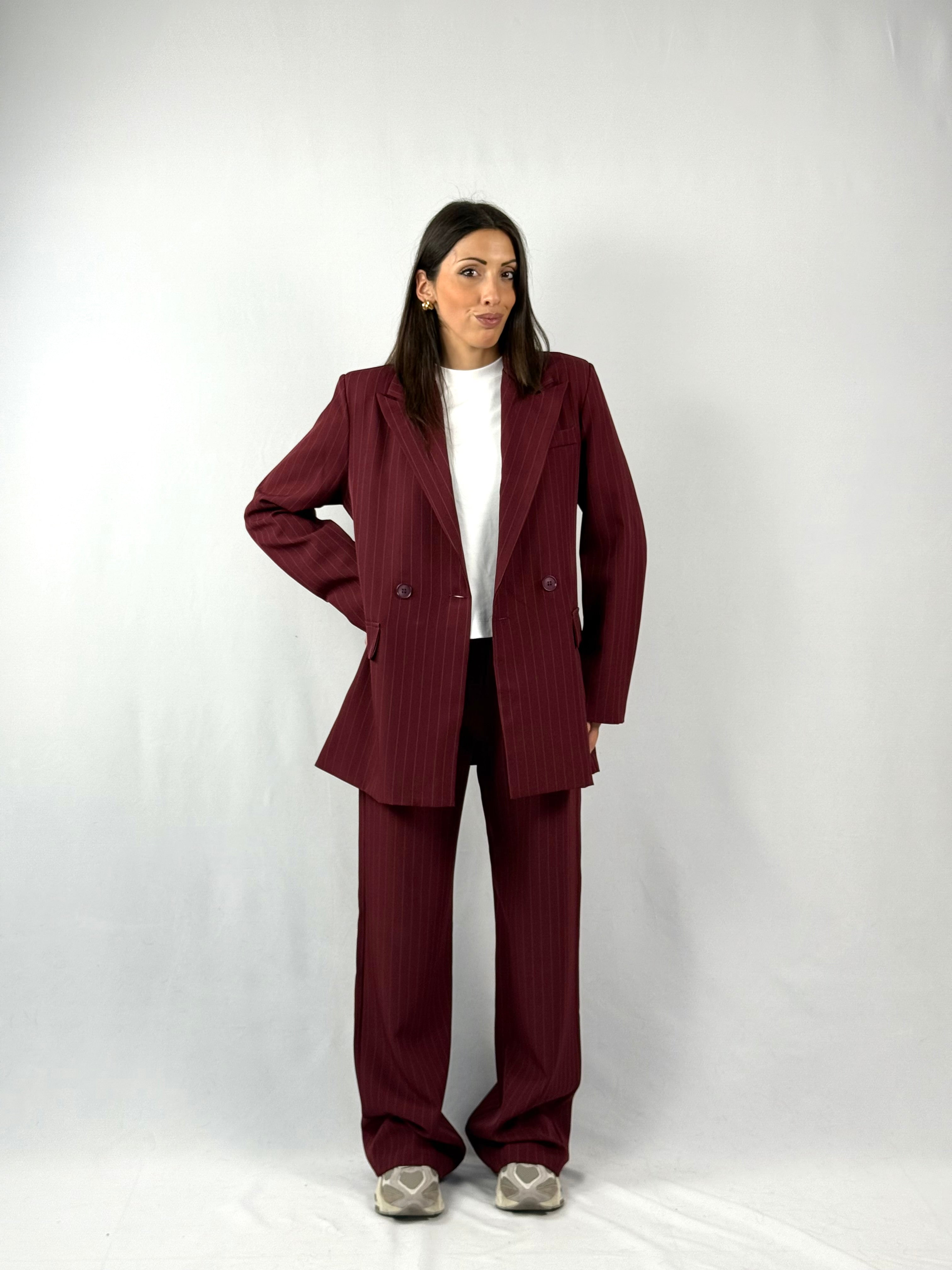 Coordinato gessato bordeaux