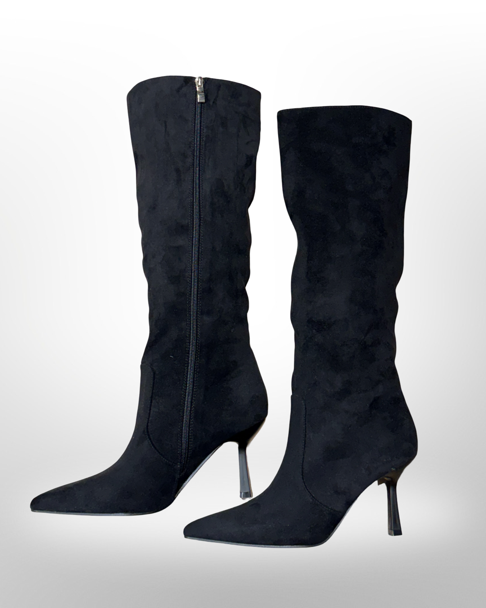 Stivali scamosciati stretti